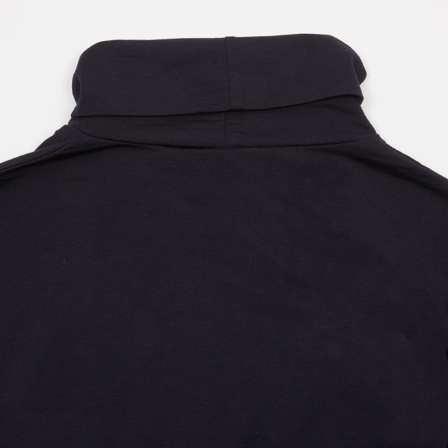 Albeni Merino Turtleneck in Night Blue