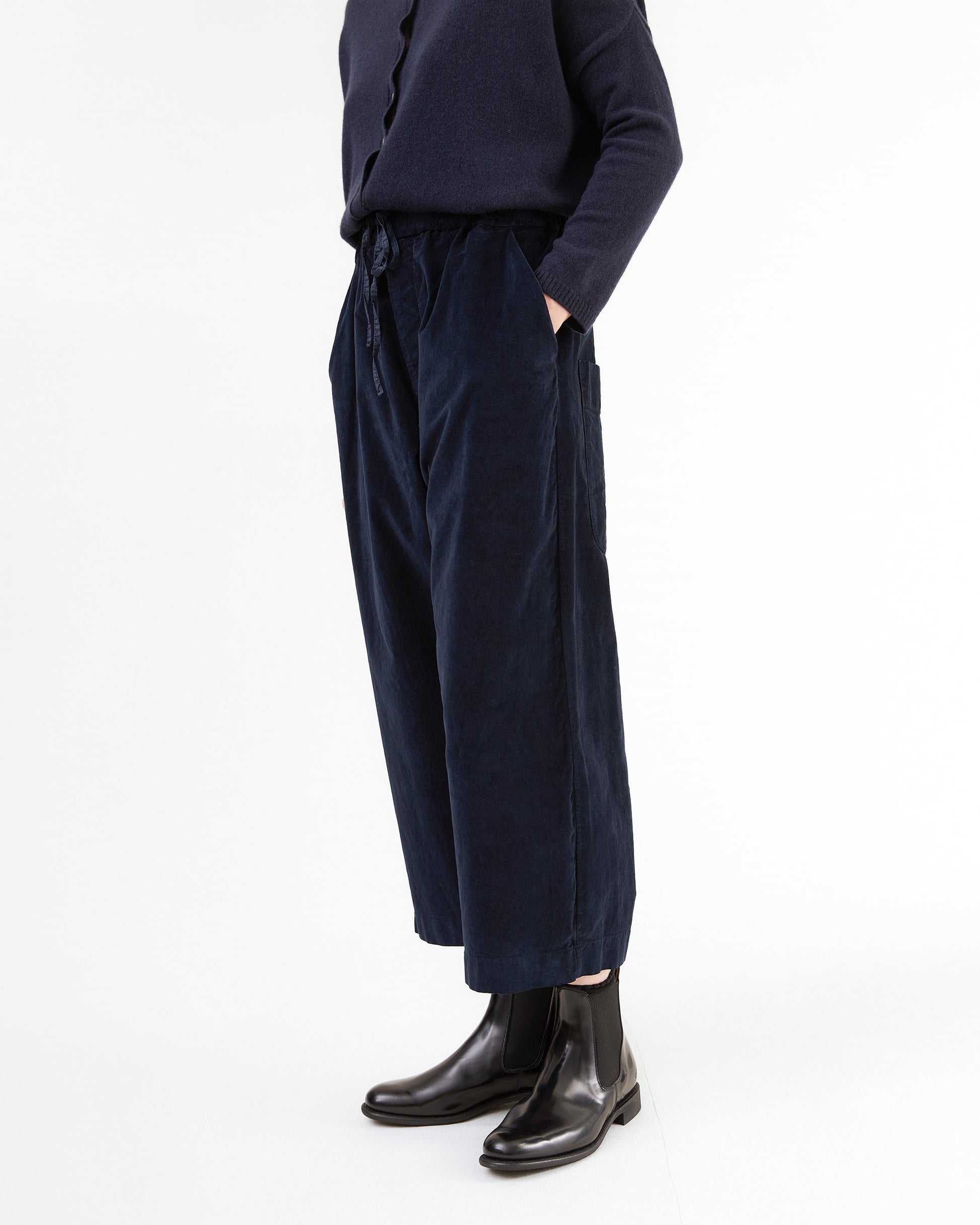 Album Di Famiglia Velvet Wide & Short Trousers in Ink