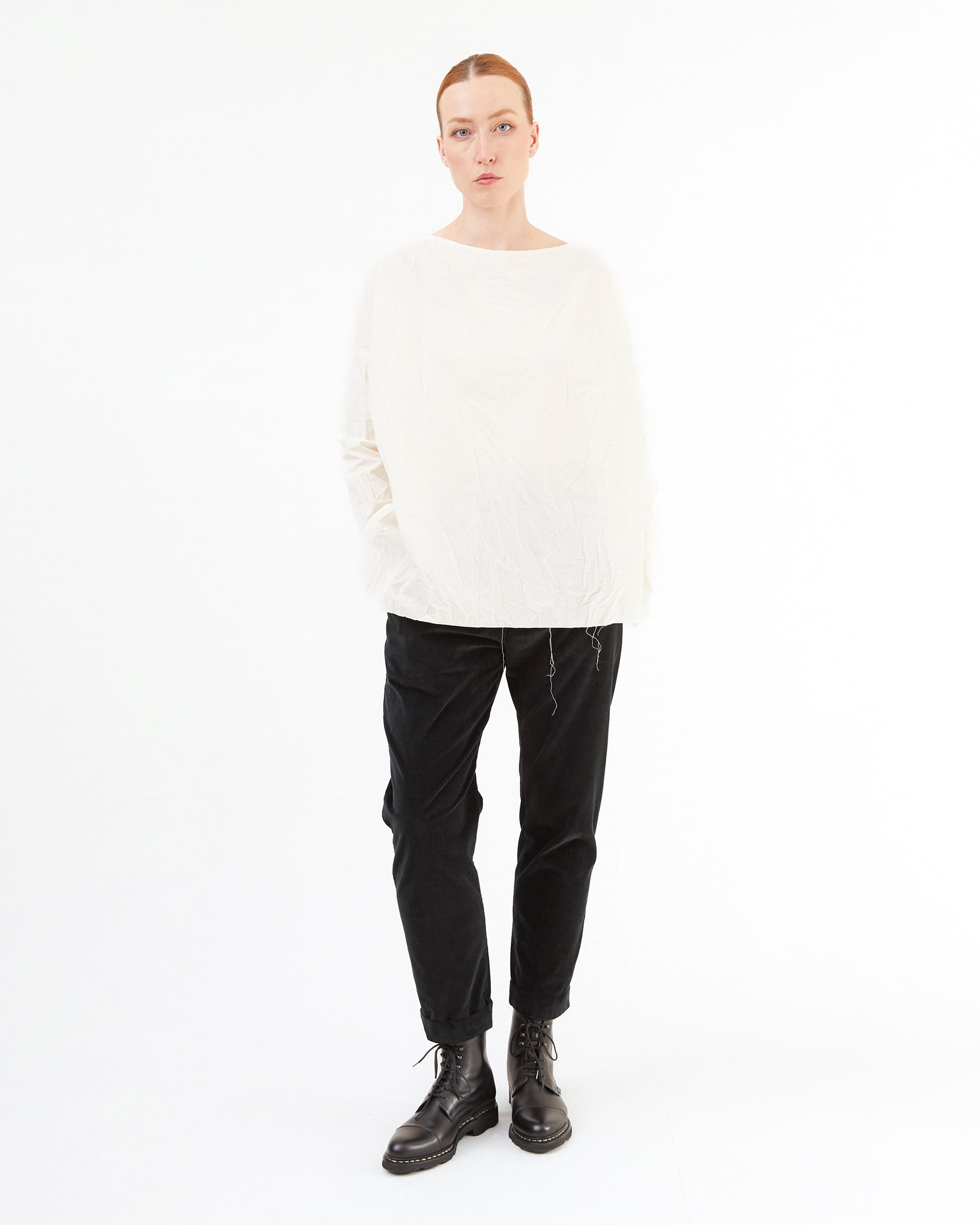 Album Di Famiglia Velvet Slim Trousers in Black