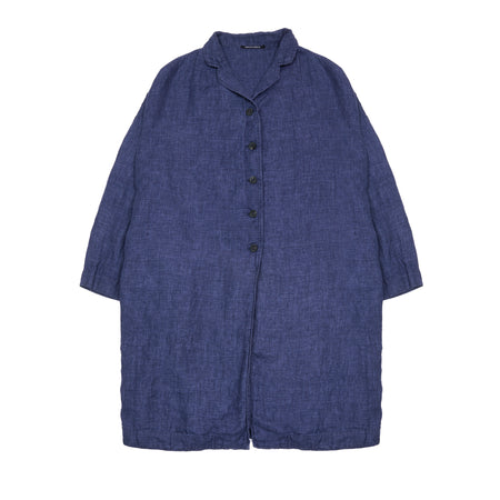 Relaxed oversized coat with inseam pockets and a small collar in light and cool linen. 100% Linen. Made in Italy.