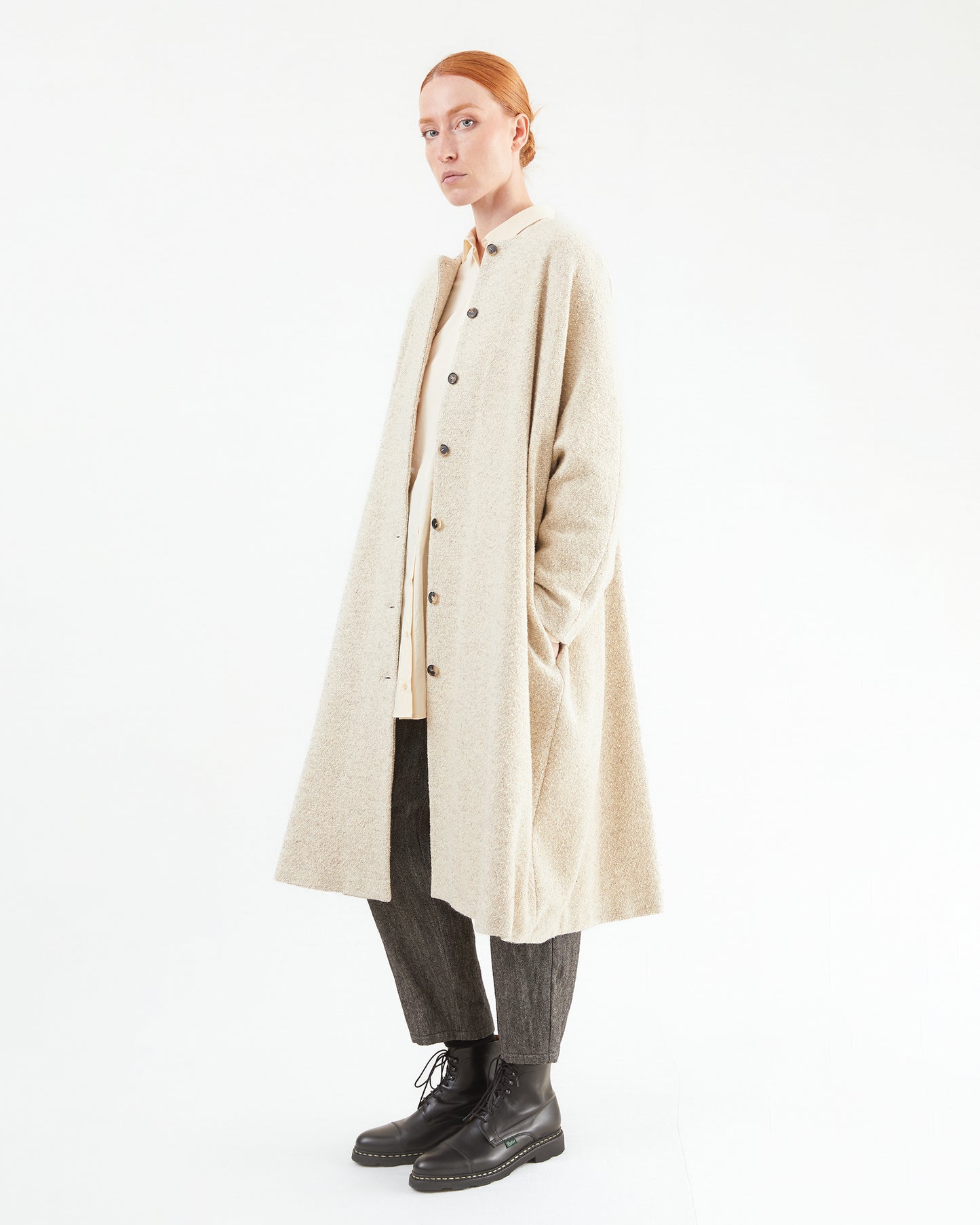 Apuntob Heavy Virgin Wool Coat in Natural