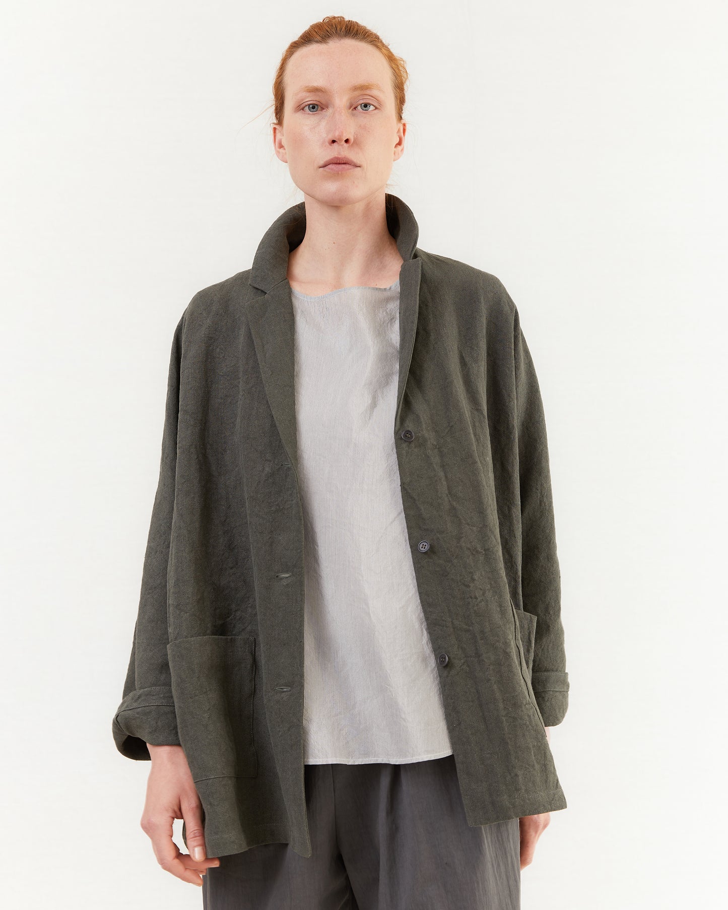 Apuntob Linen Jacket in Cement