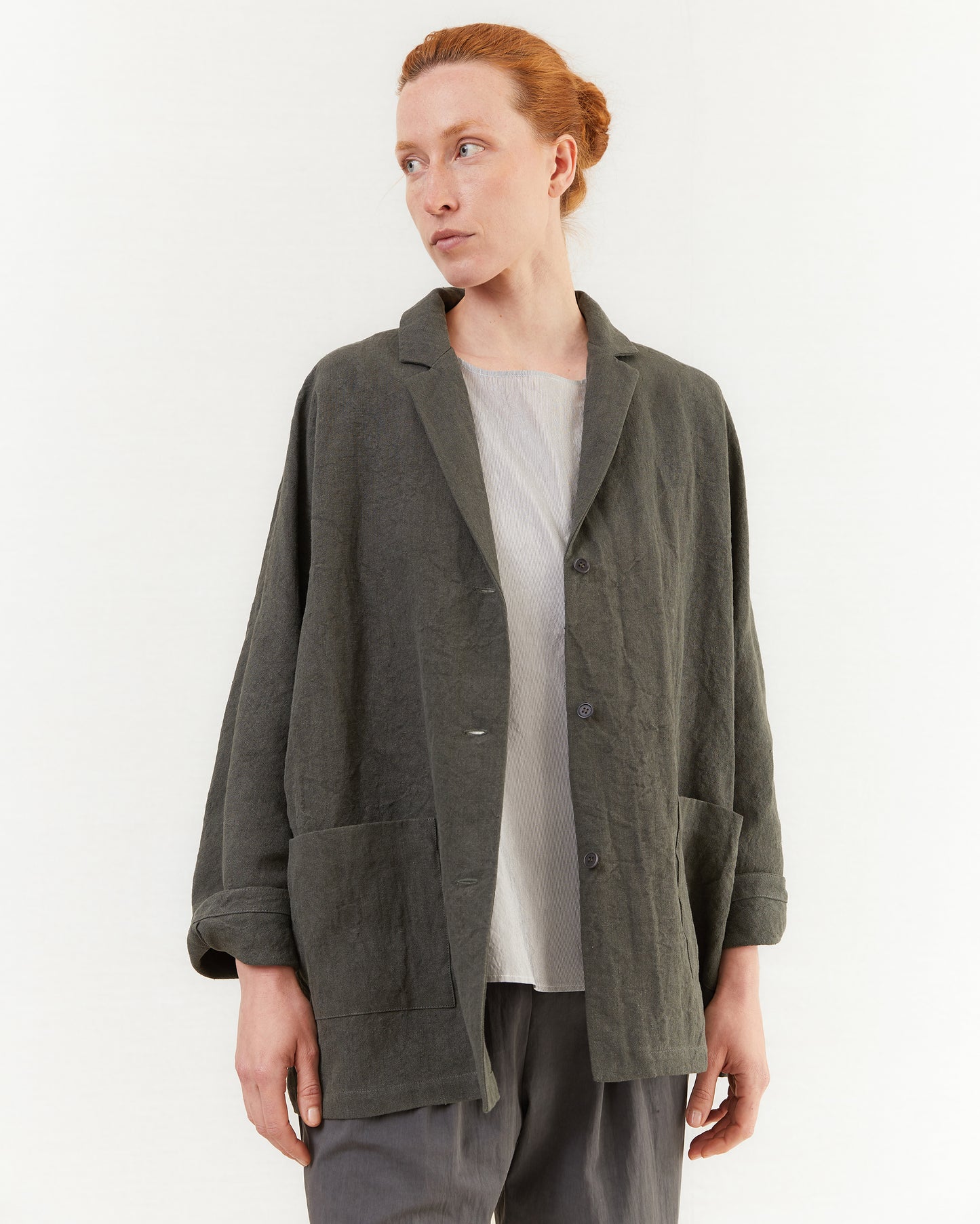 Apuntob Linen Jacket in Cement