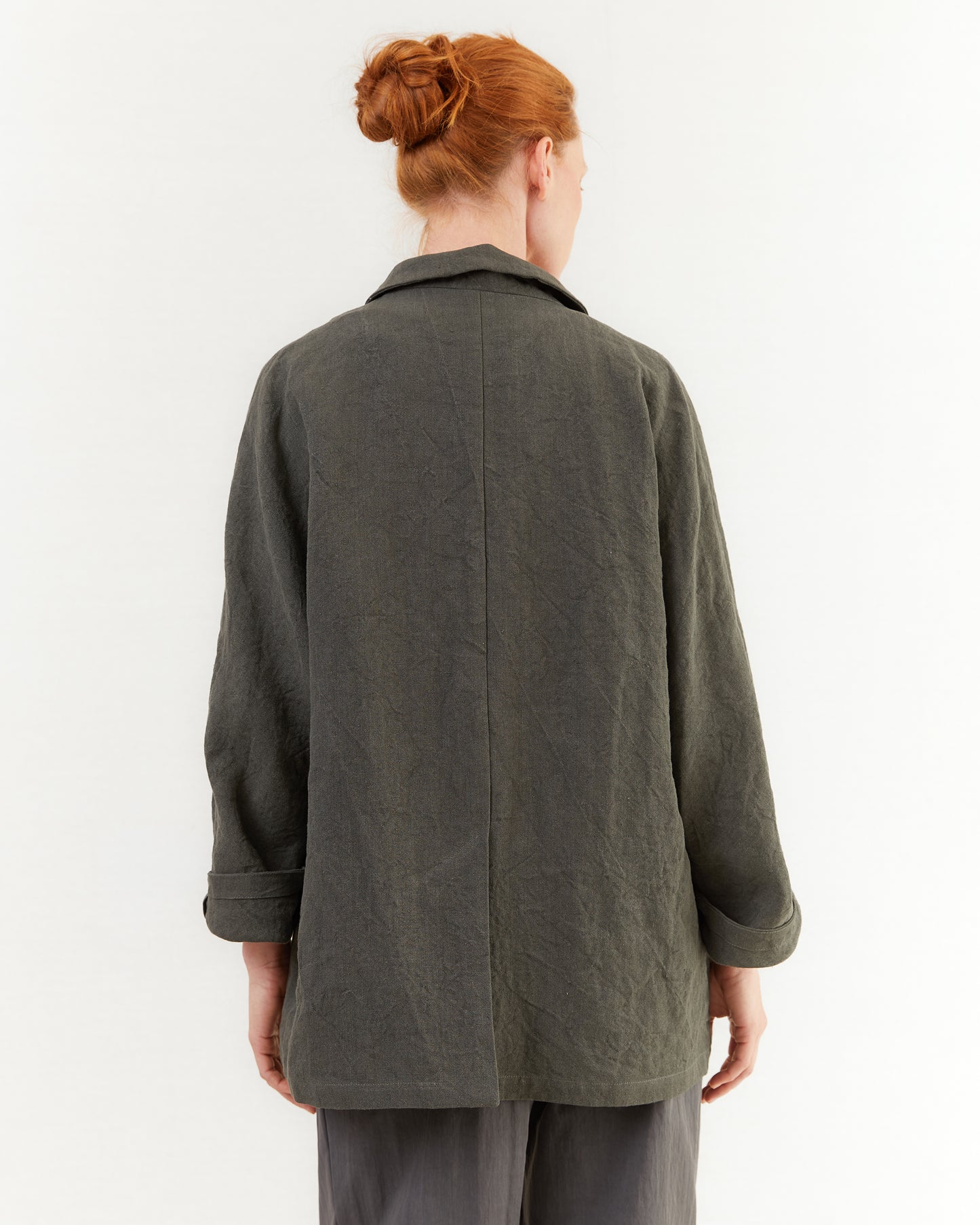 Apuntob Linen Jacket in Cement