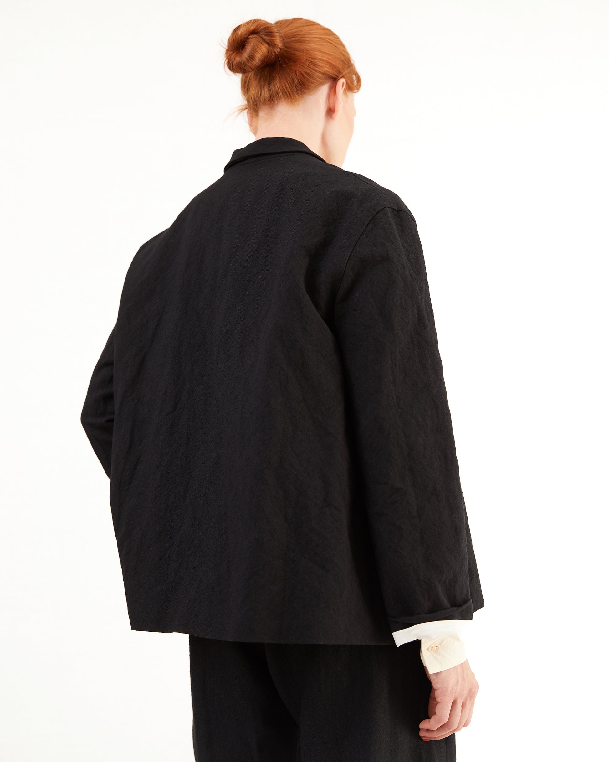 Apuntob Wool Jacket in Black