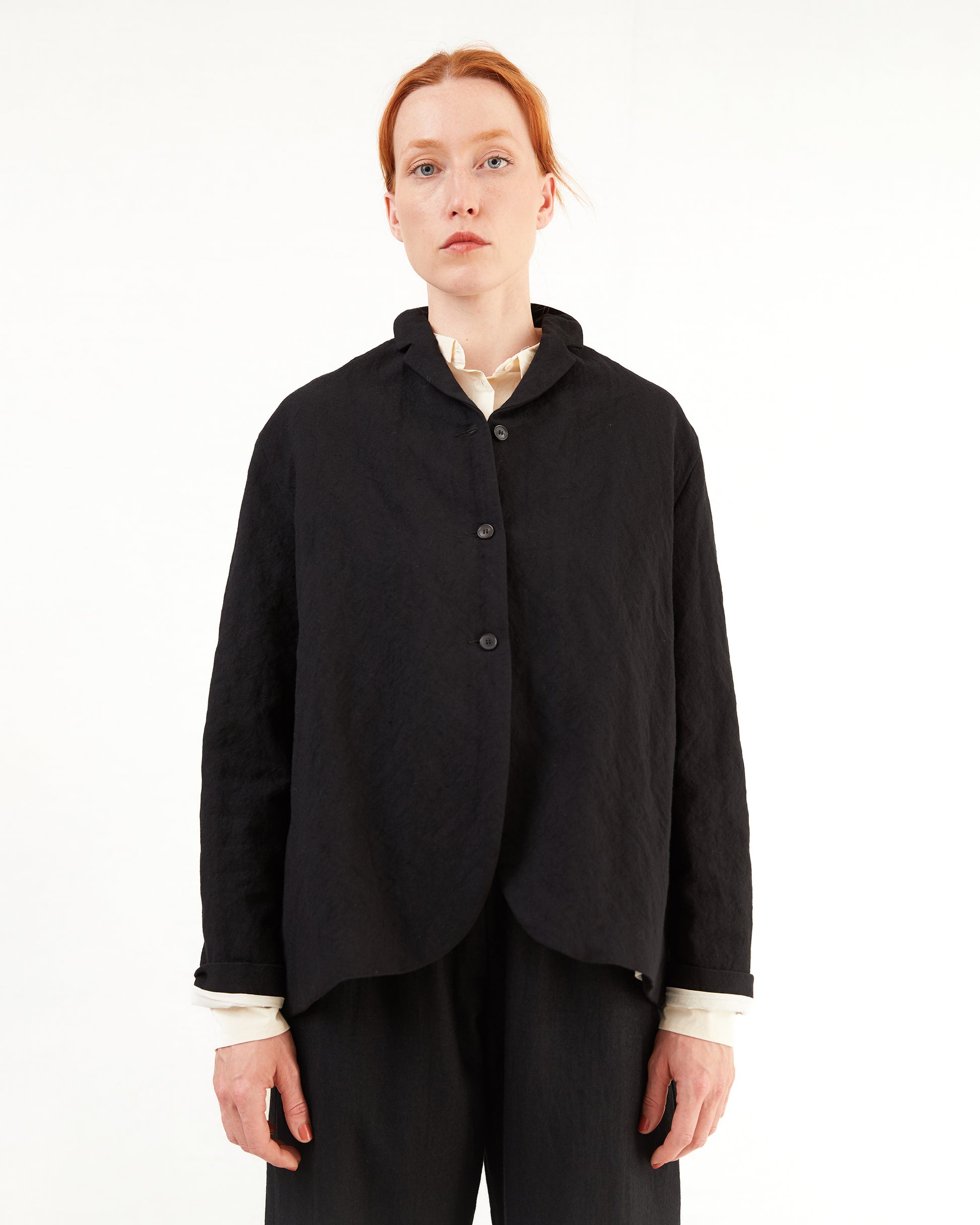 Apuntob Wool Jacket in Black