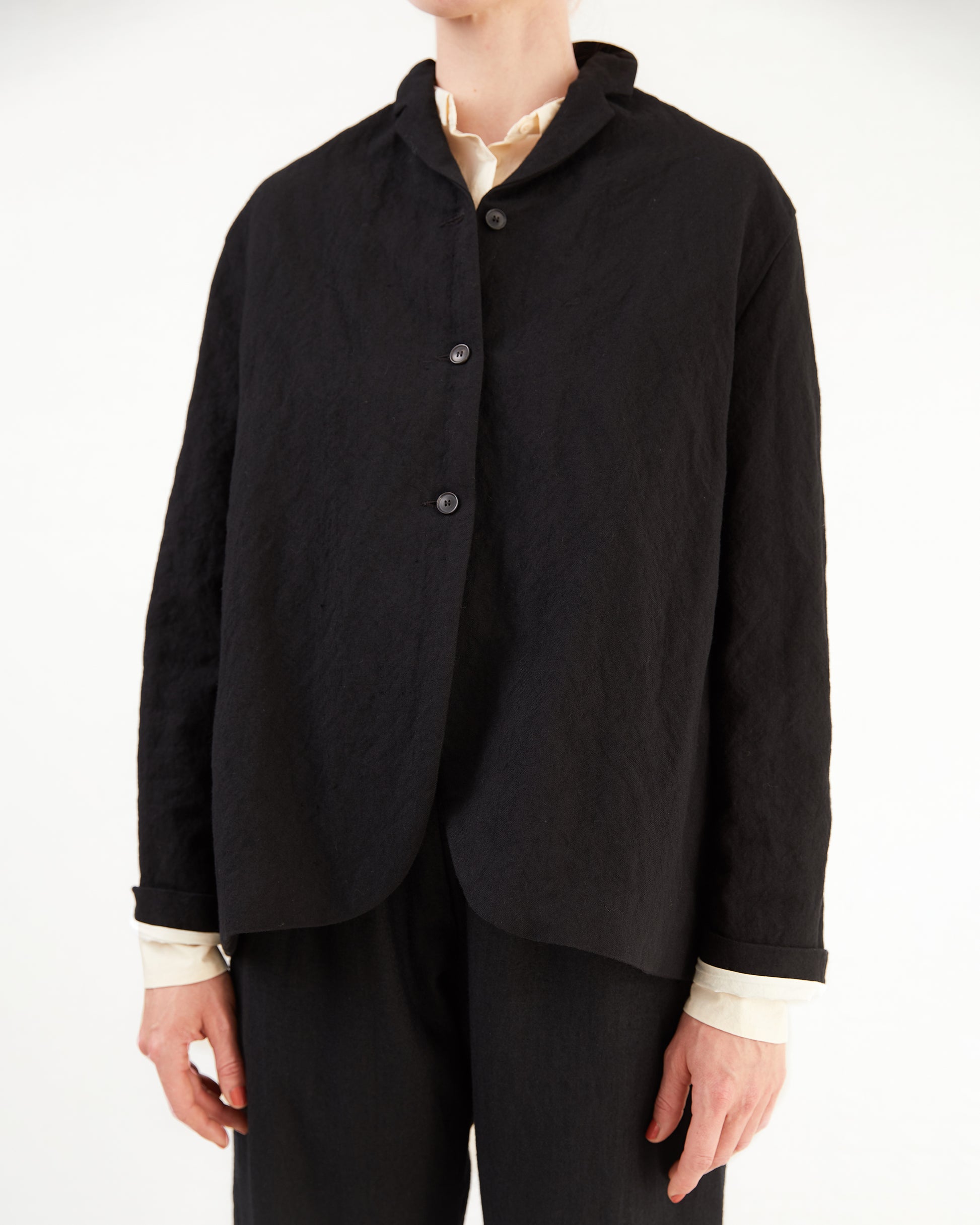 Apuntob Wool Jacket in Black