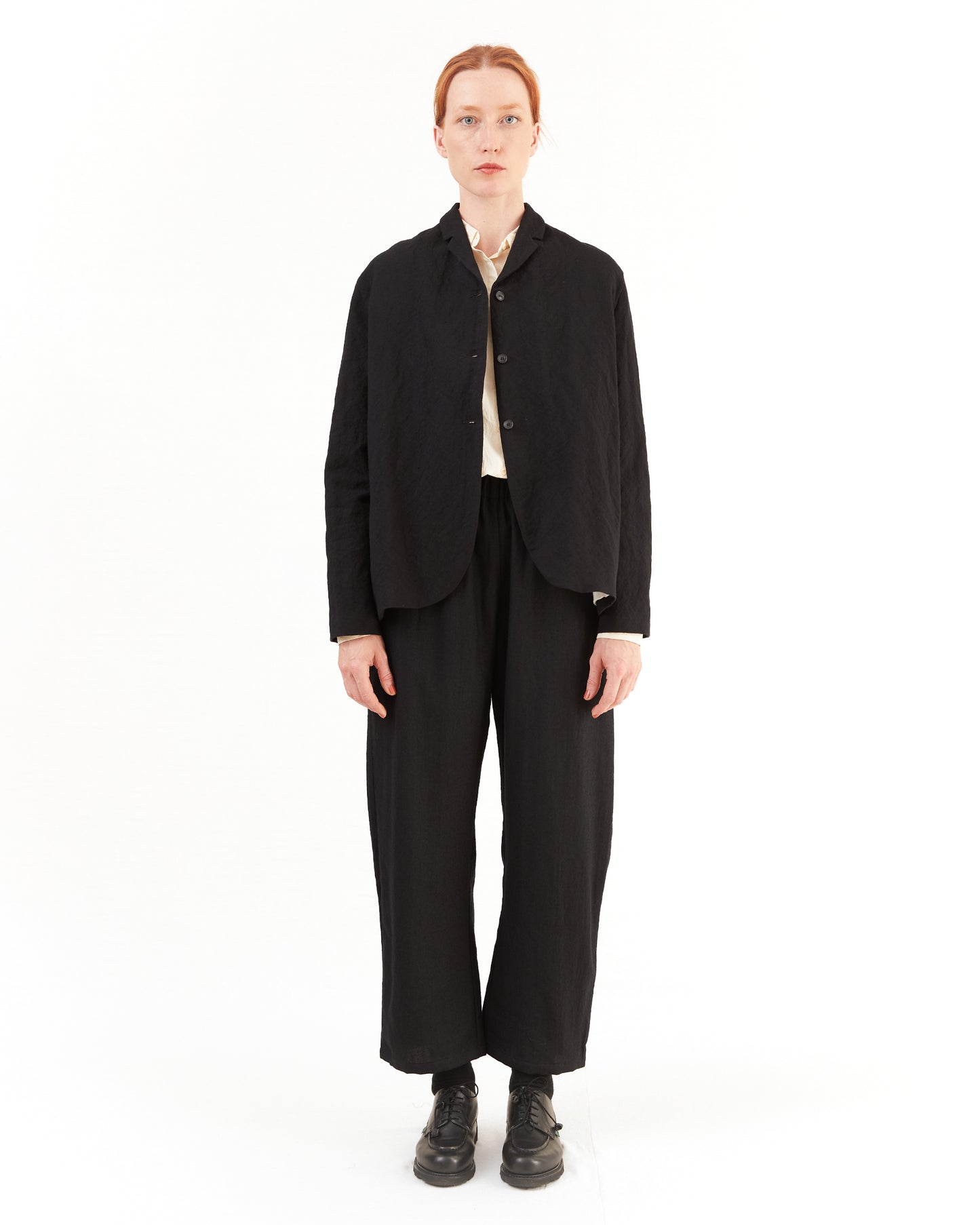 Apuntob Wool Trousers in Black