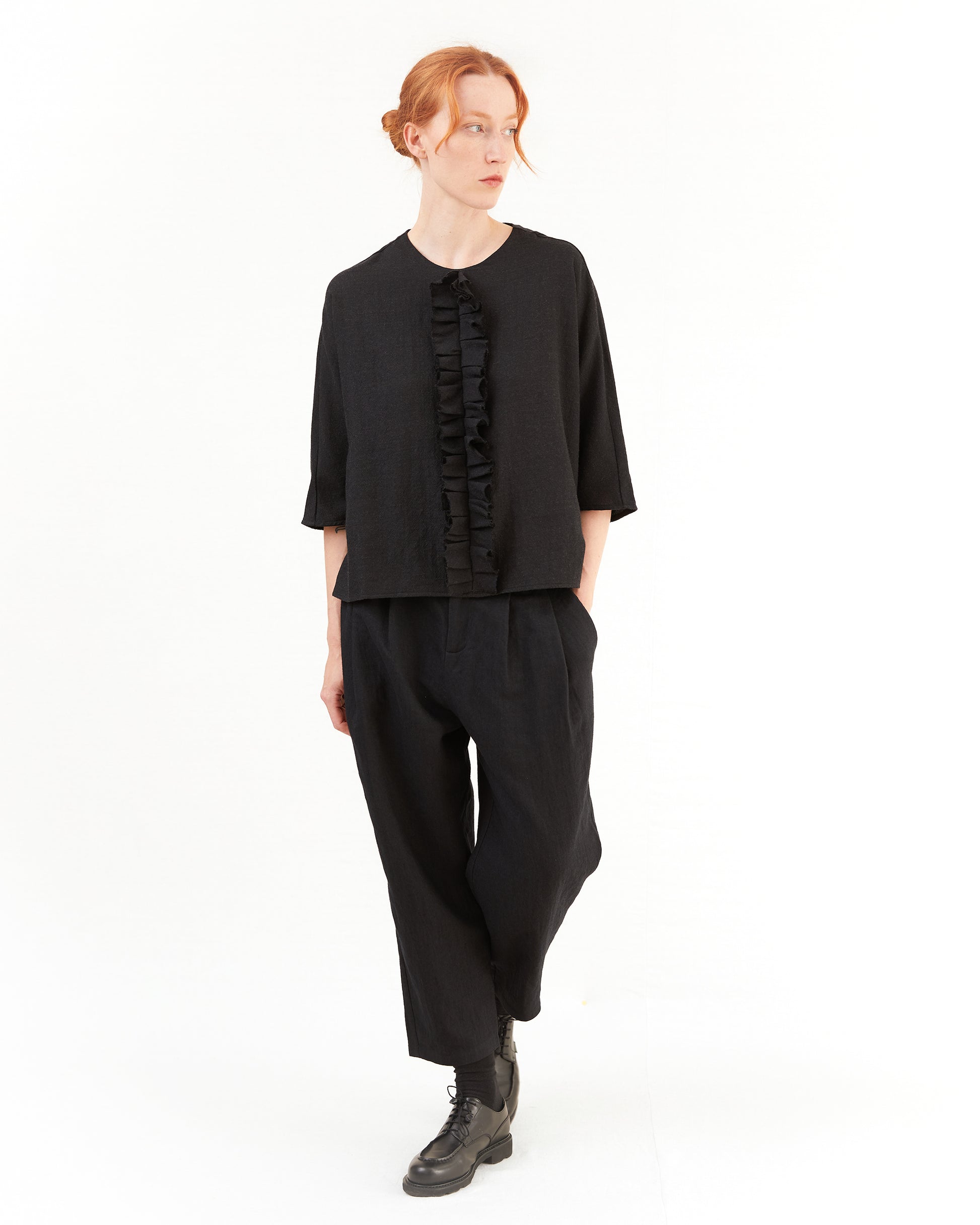 Apuntob Pleated Wool Trousers in Black