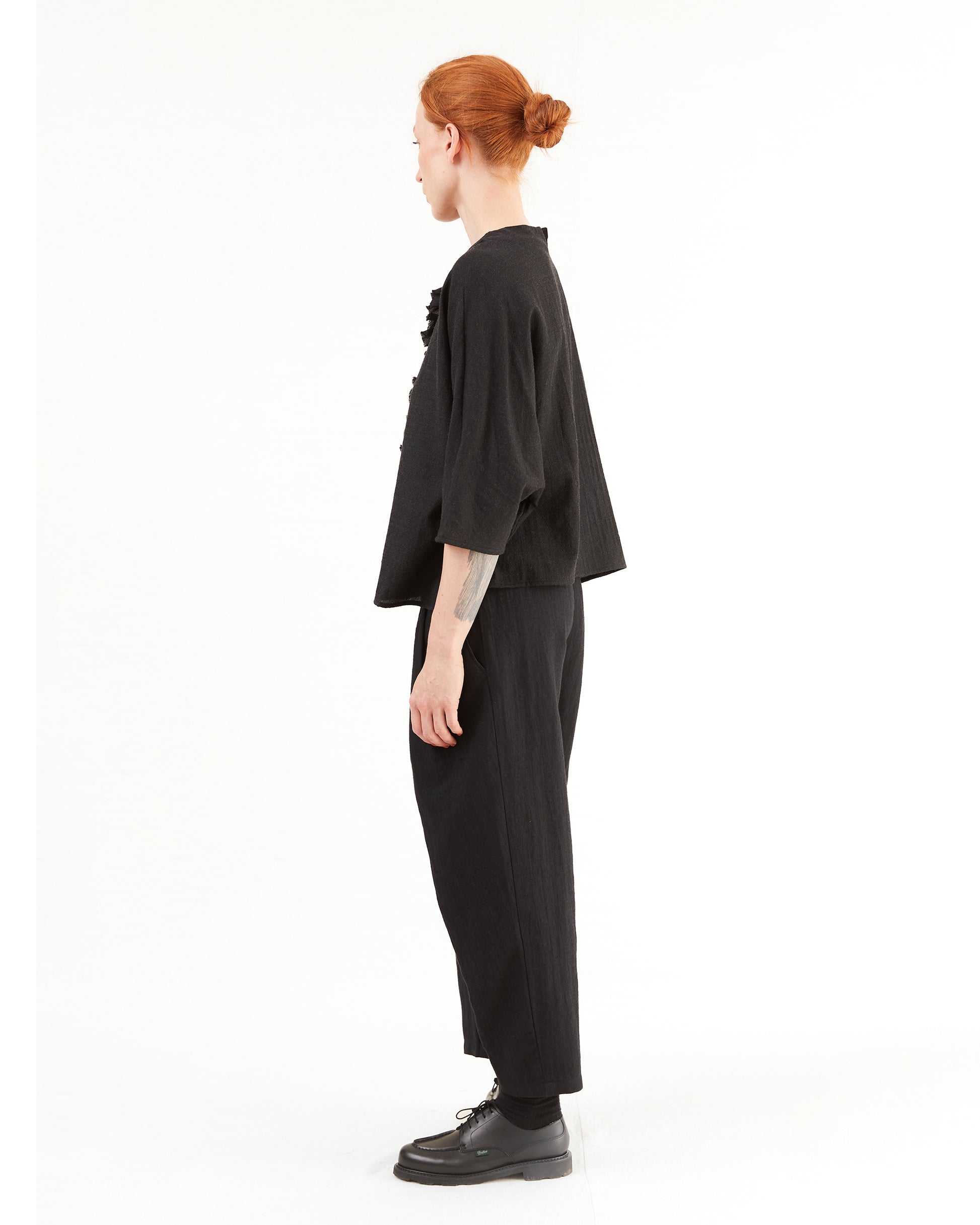 Apuntob Pleated Wool Trousers in Black