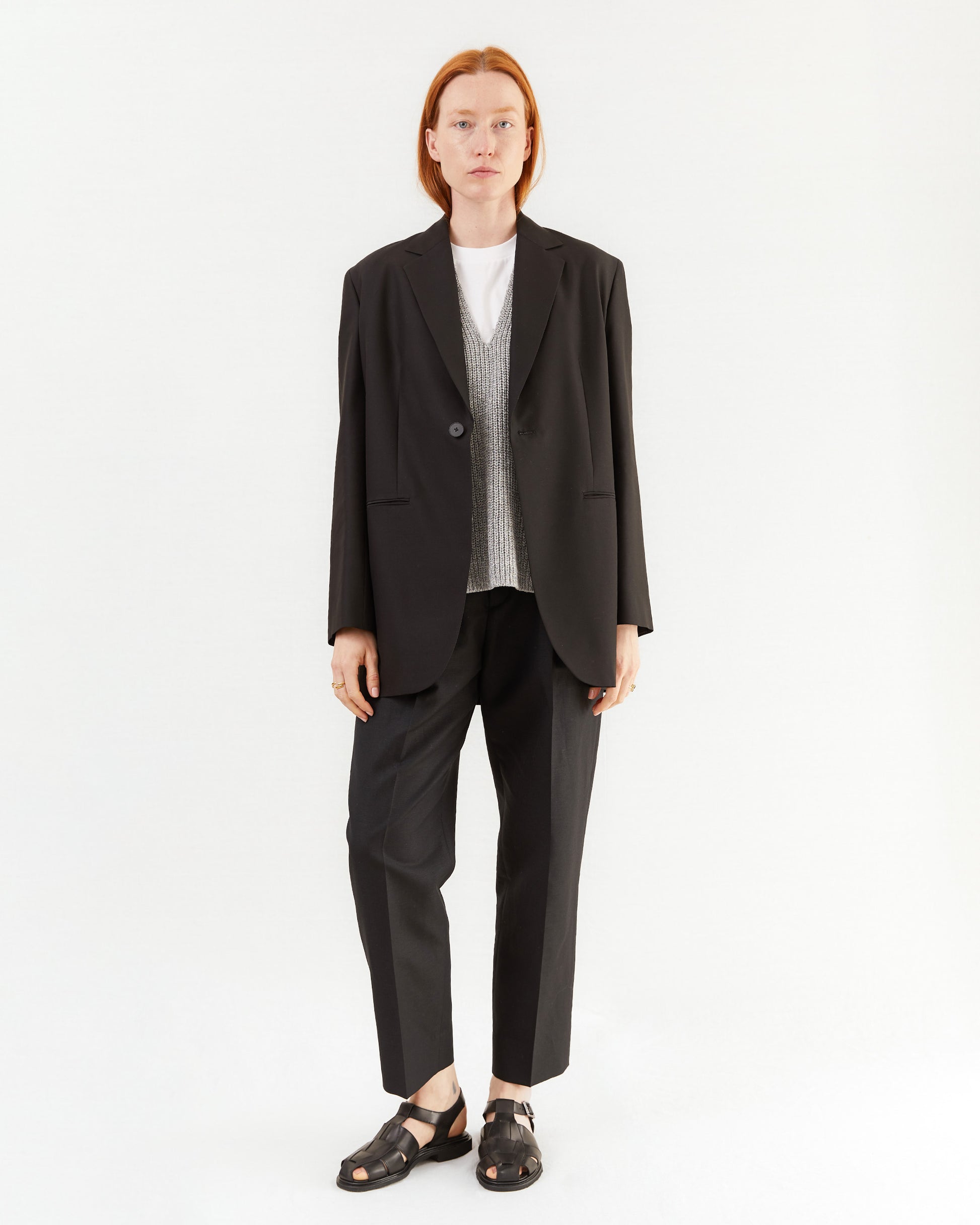 Aton Women's Wool/ Linen Sharkskin Tapered Tucked Pant in Black