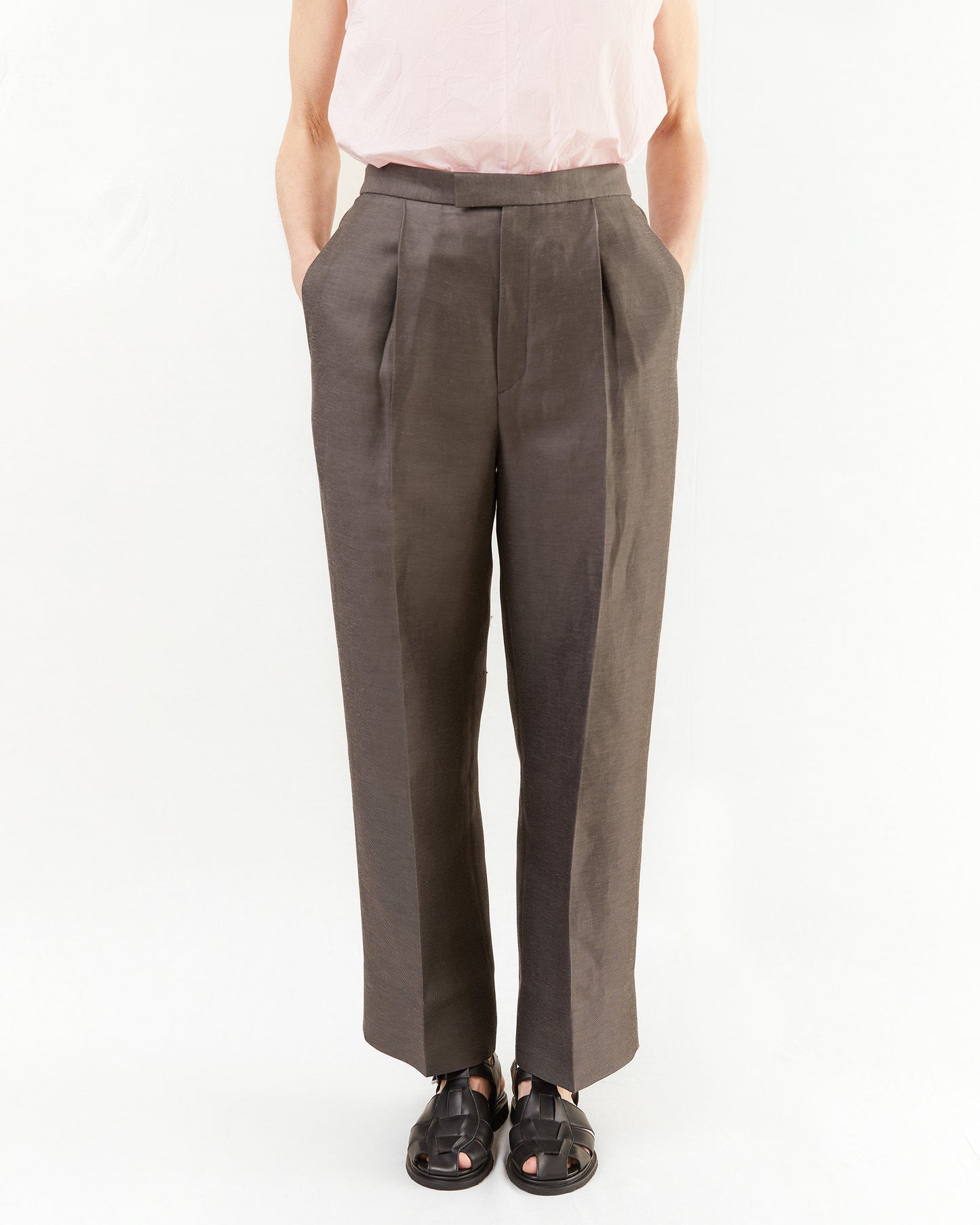 Aton Women's Linen Cupra Straight Pants in C. Grey