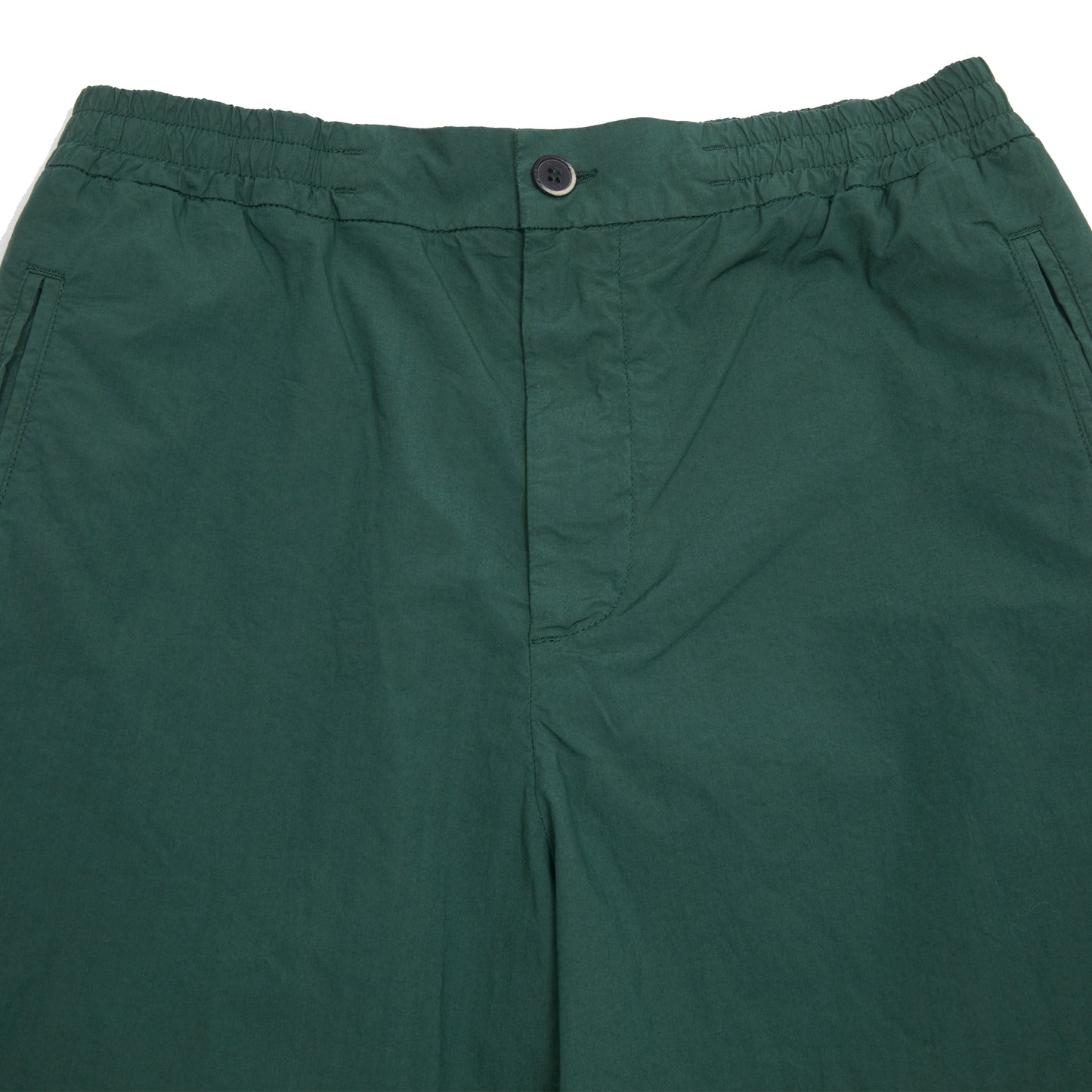 The Ameo Pavion Trouser is a casual style with an elasticated drawstring waistband. Featuring vertical jetted side pockets, a zip fly, and two jetted pockets with buttons at the back. Crafted from a parachute cotton and garment dyed. 97% Cotton, 3% Elastane. Made in Italy.