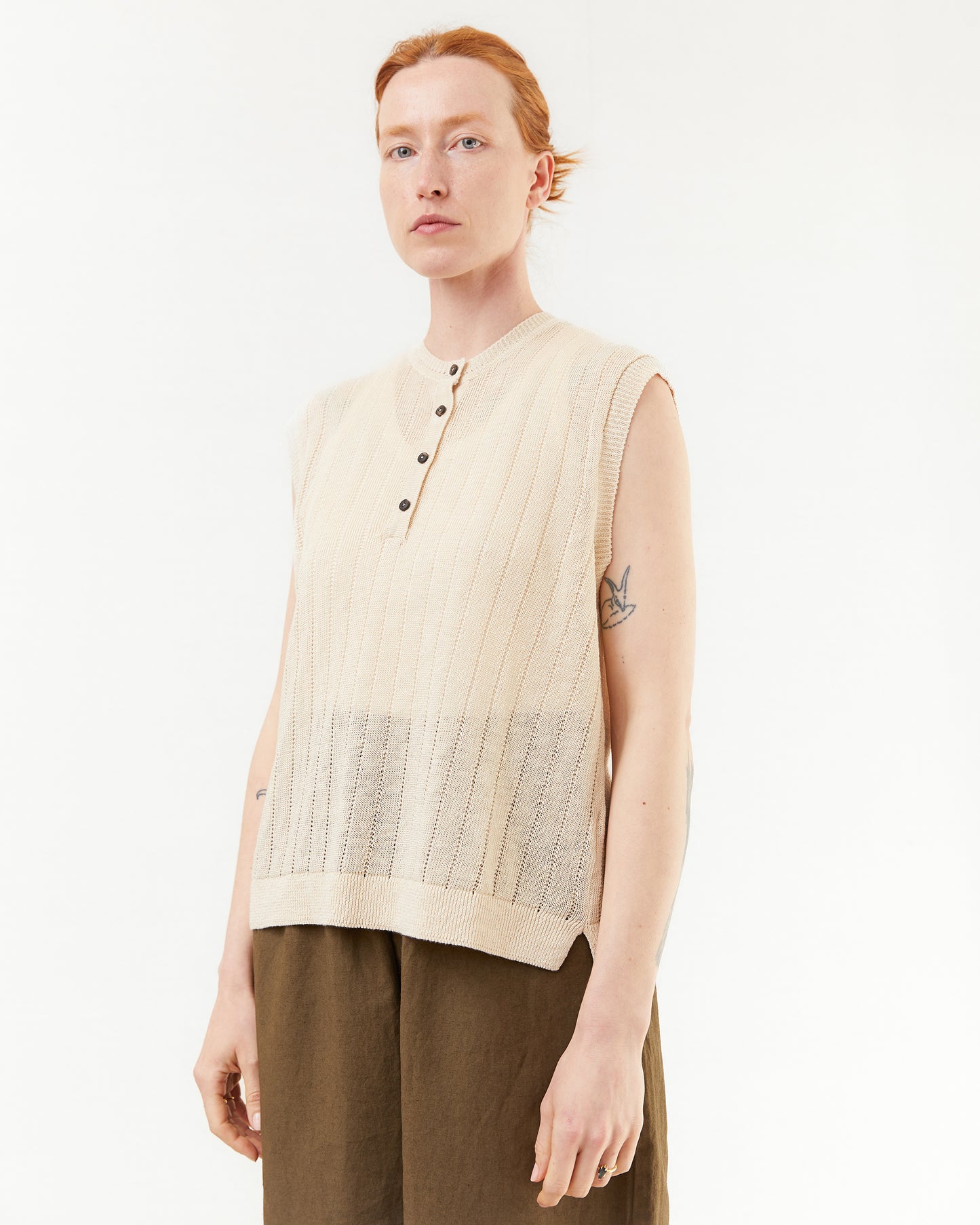 GRP Women's Casa Isaac Linen Vest in Ecru