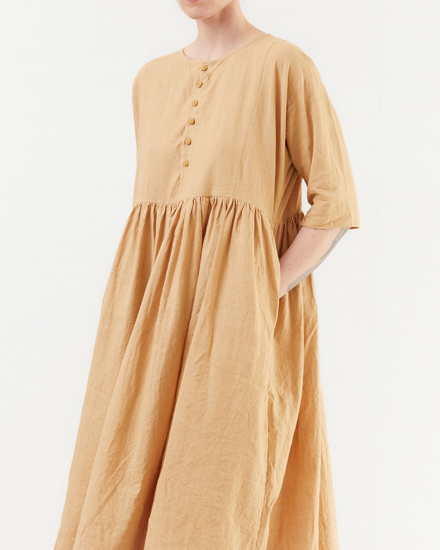 Guptiha Cotton/Linen Dress in Antique Beige