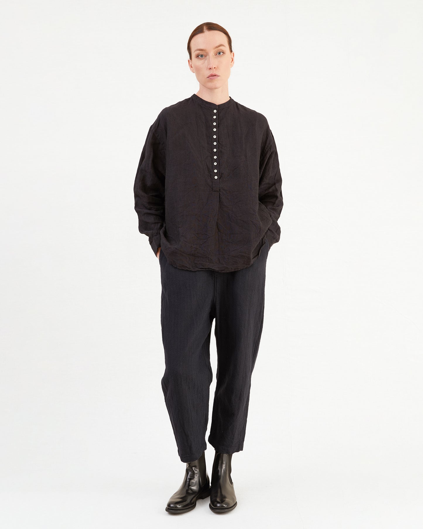 Guptiha Women's Linen Shirt in Navy