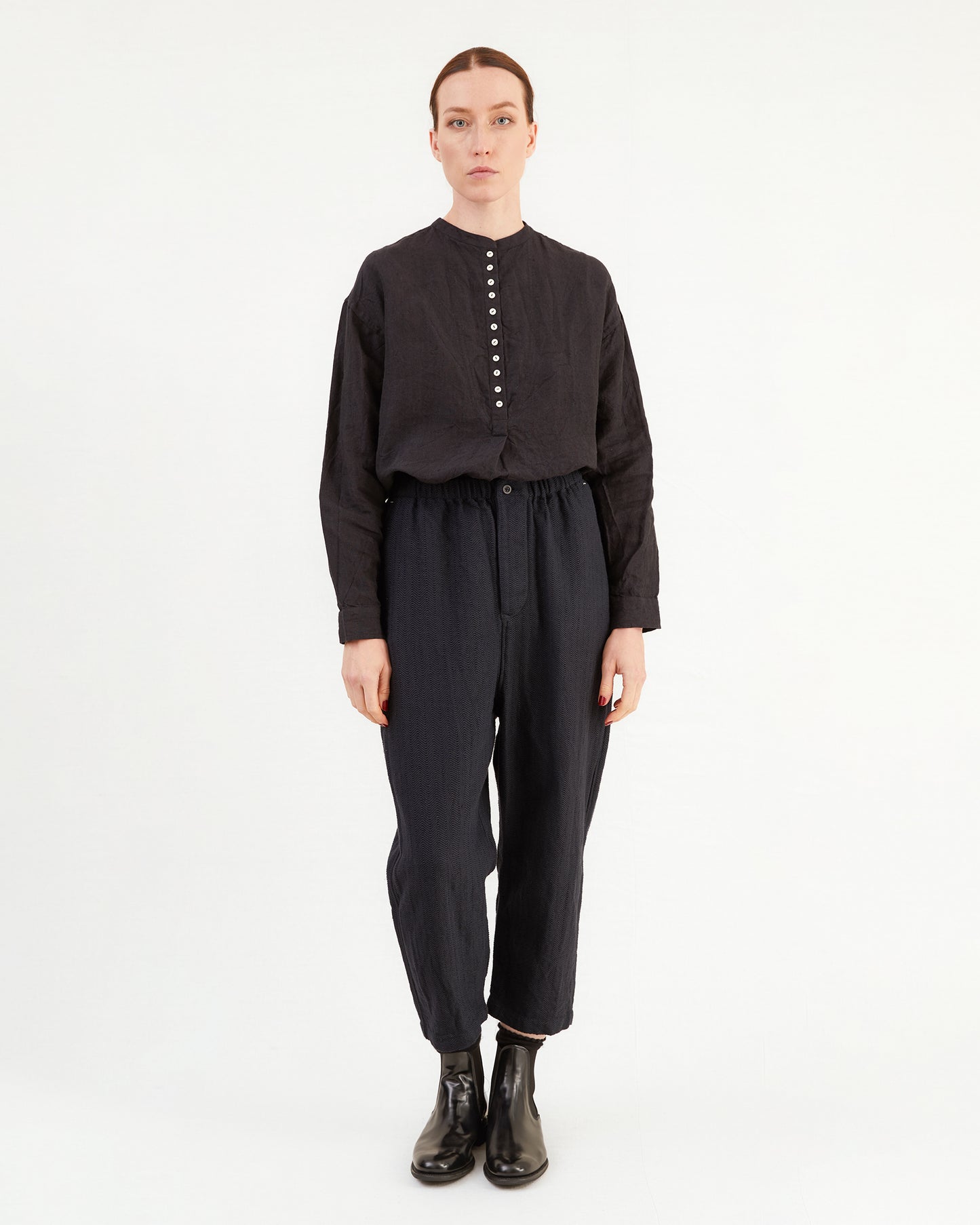 Guptiha Women's Cotton Trouser in Black