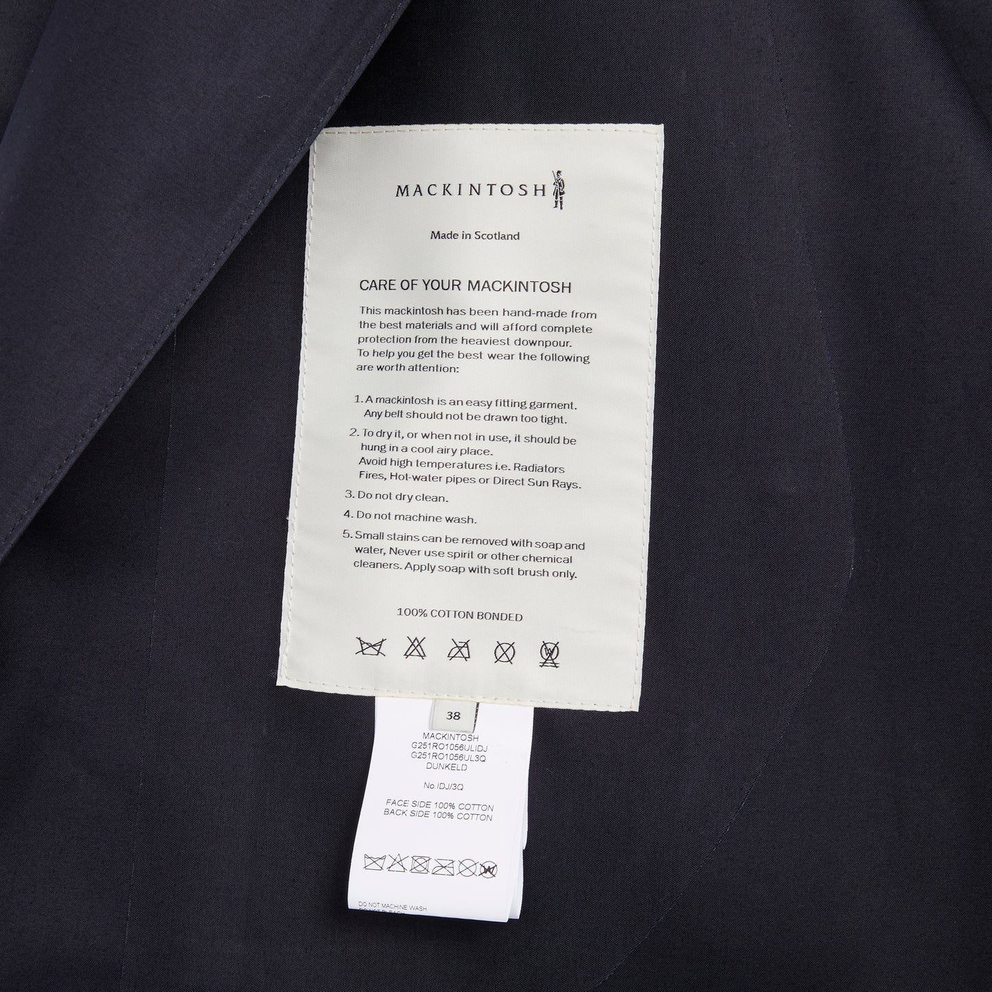 Mackintosh Men's Dunkeld Bonded Cotton Raincoat in Navy 4