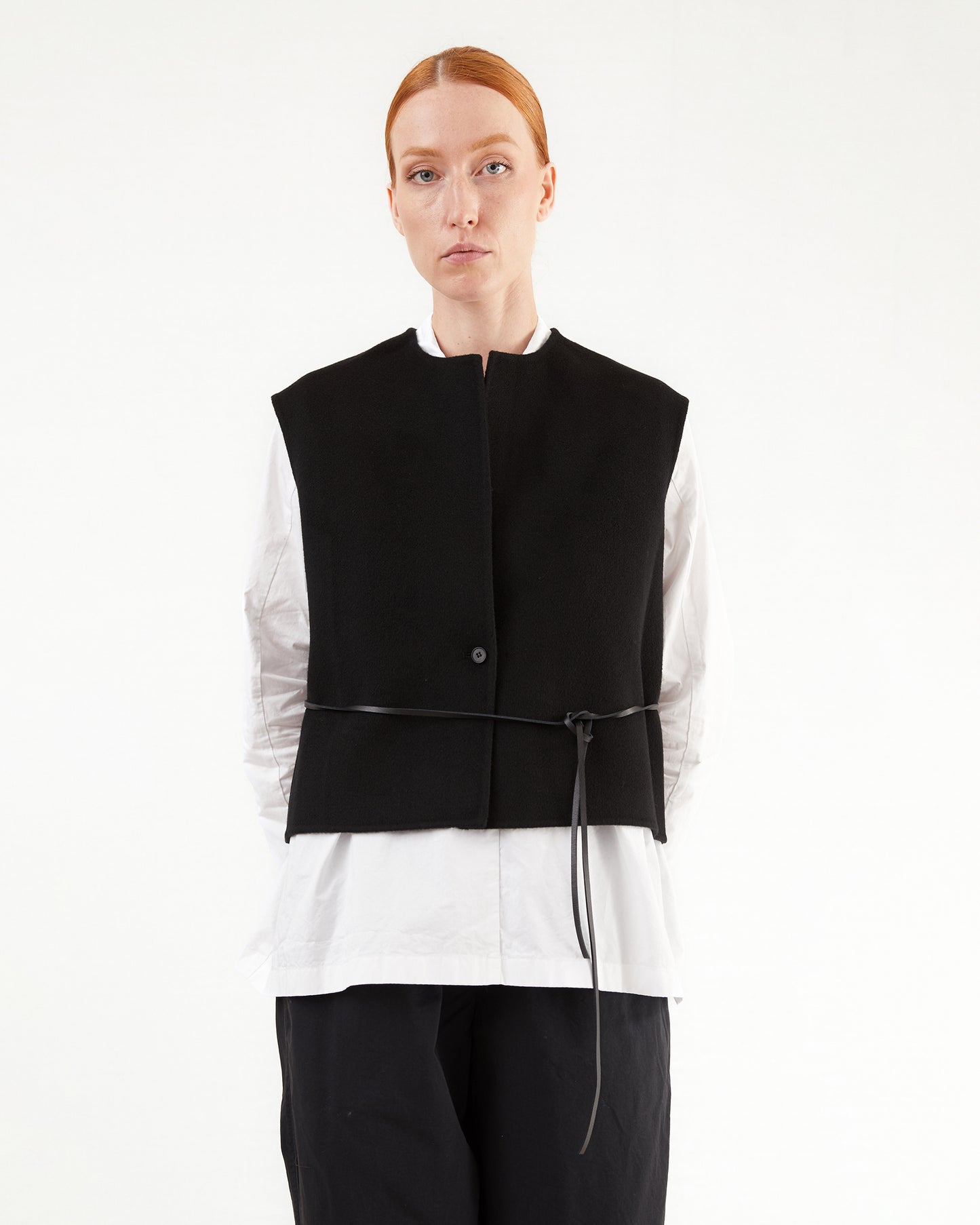 Manuelle Guibal Jokash Cashmere Vest in Ultra Black