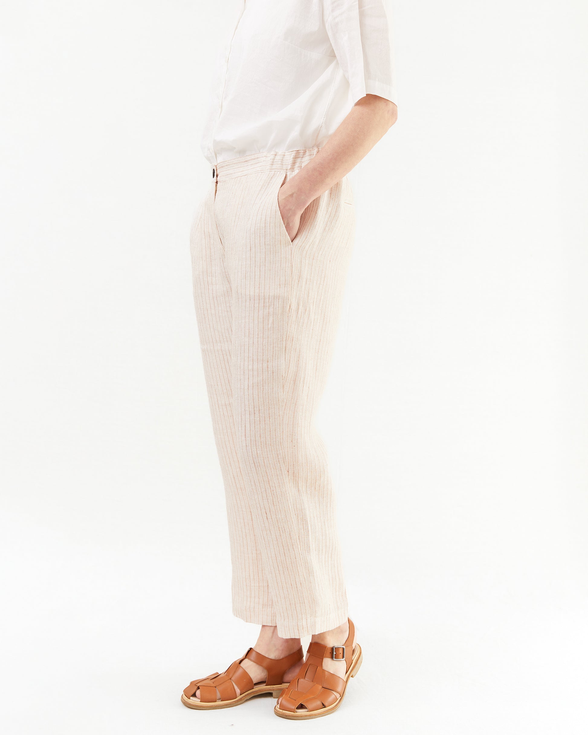 Massimo Alba Women's Sparus Cropped Linen Trousers in Siena