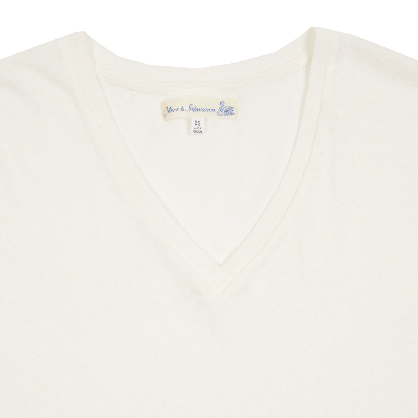 Merz b Schwanen Women's Cotton/Linen V-neck T-shirt in White