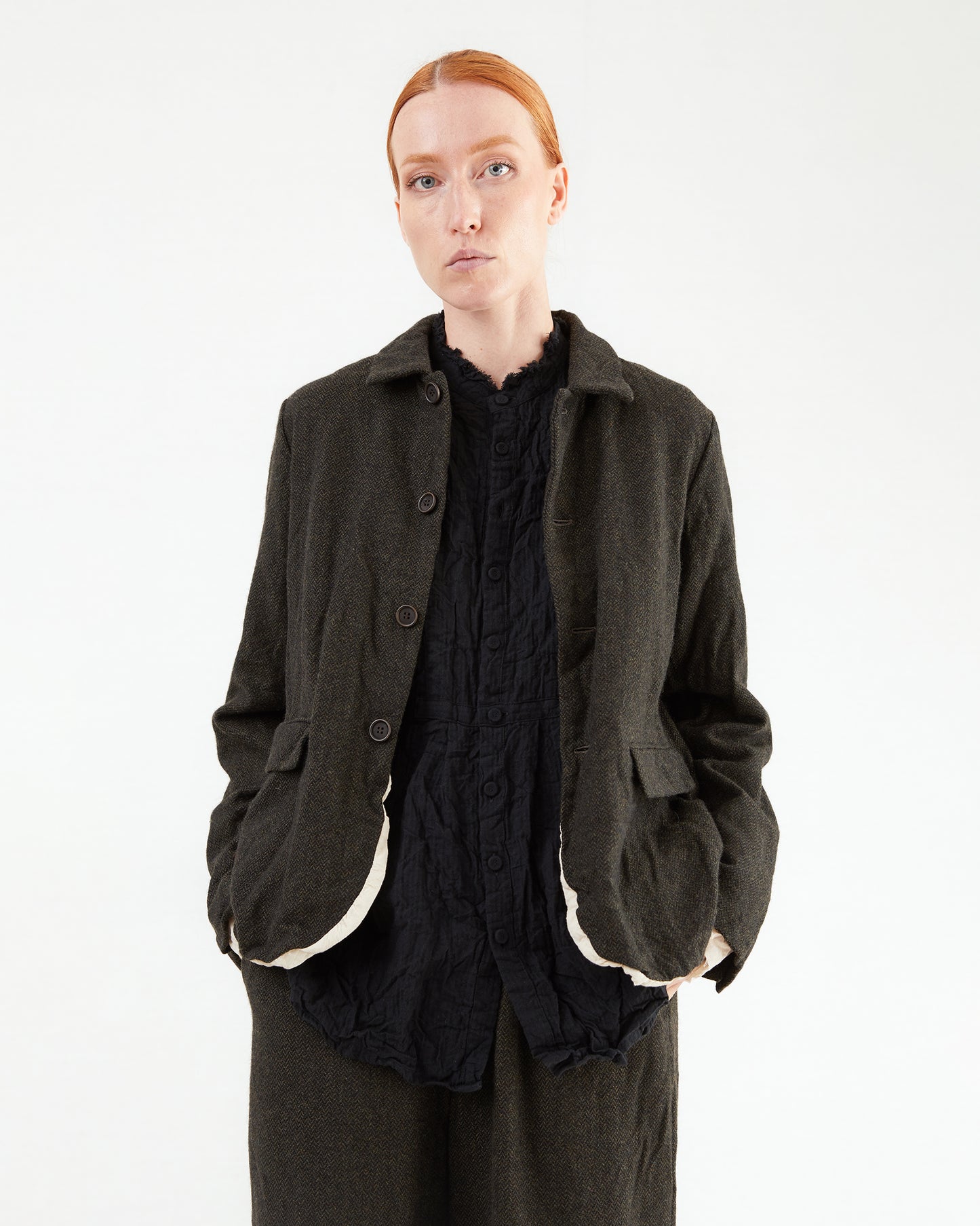 Pas de Calais Eco Wool Herringbone Short Jacket in Khaki