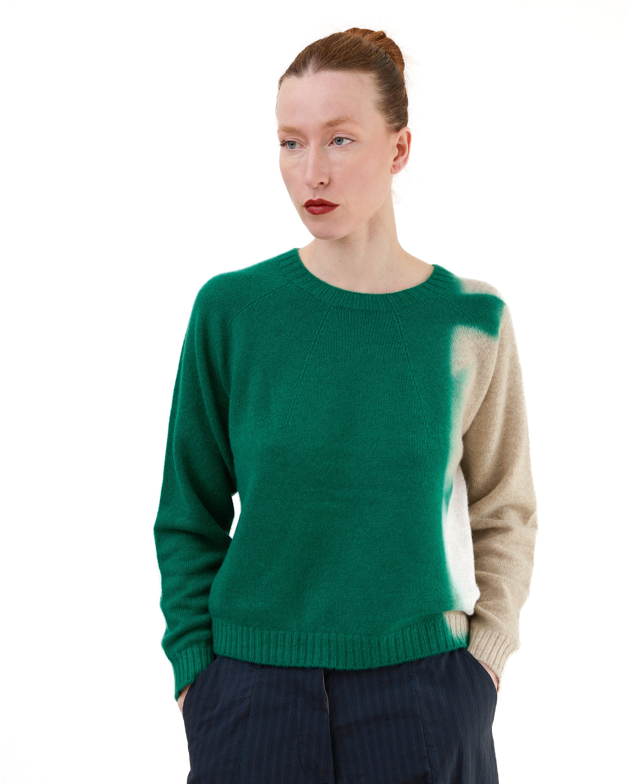 Suzusan Seamless Short Pullover Sekka Shibori in Green/ Sand