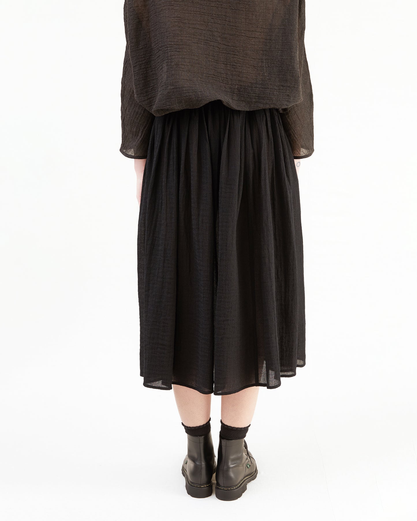 Apuntob Wool Skirt in Black