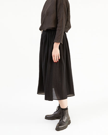 Apuntob Wool Skirt in Black
