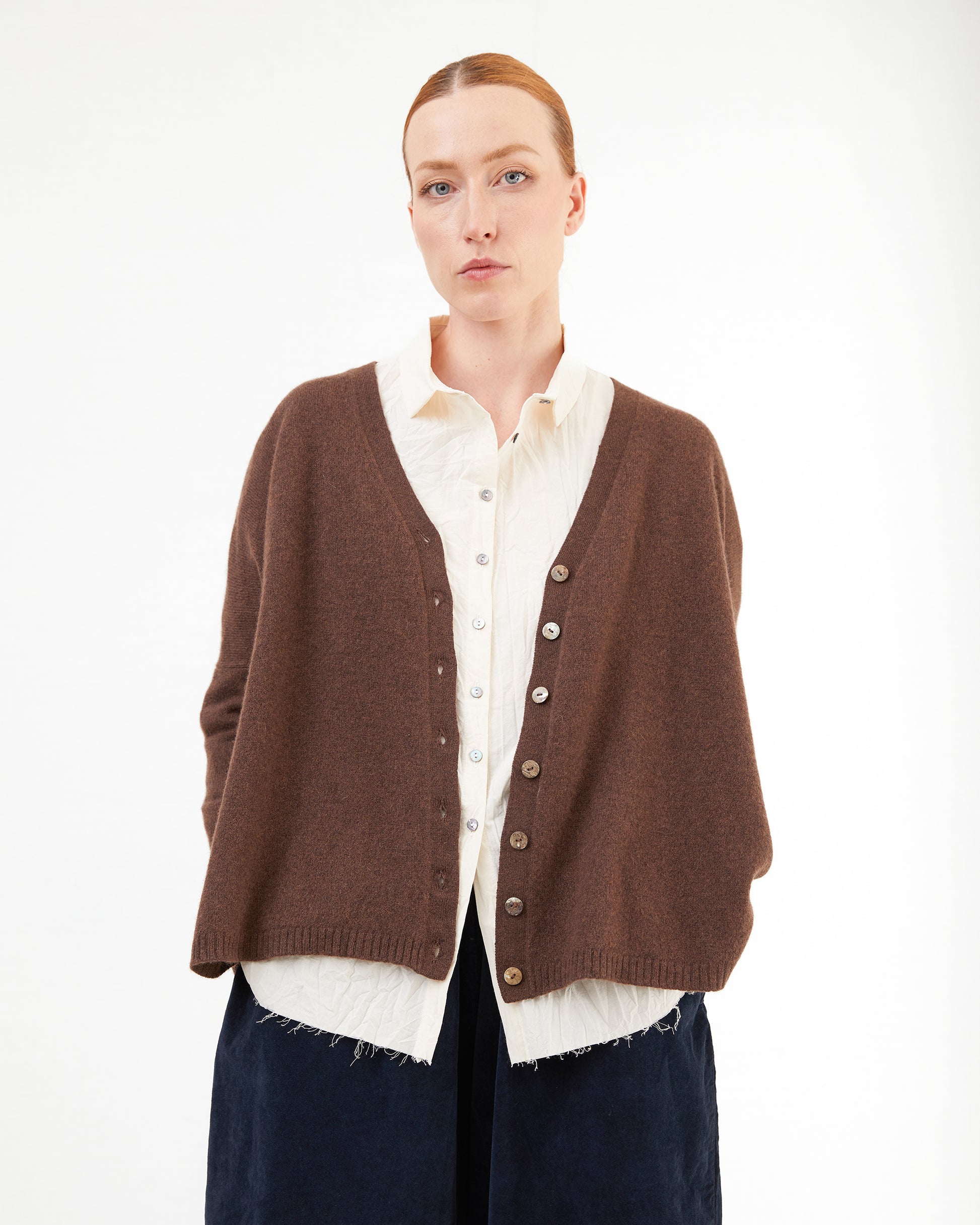 Album Di Famiglia Cashmere Cardigan in Chestnut