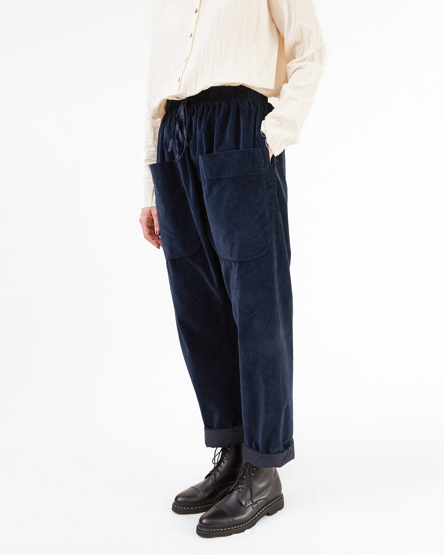 Album Di Famiglia Velvet Braghe Trousers in Ink