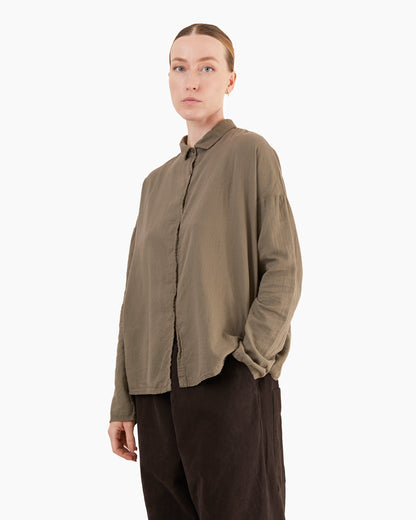 Album Di Famiglia Short Collar Shirt LWC in Taupe