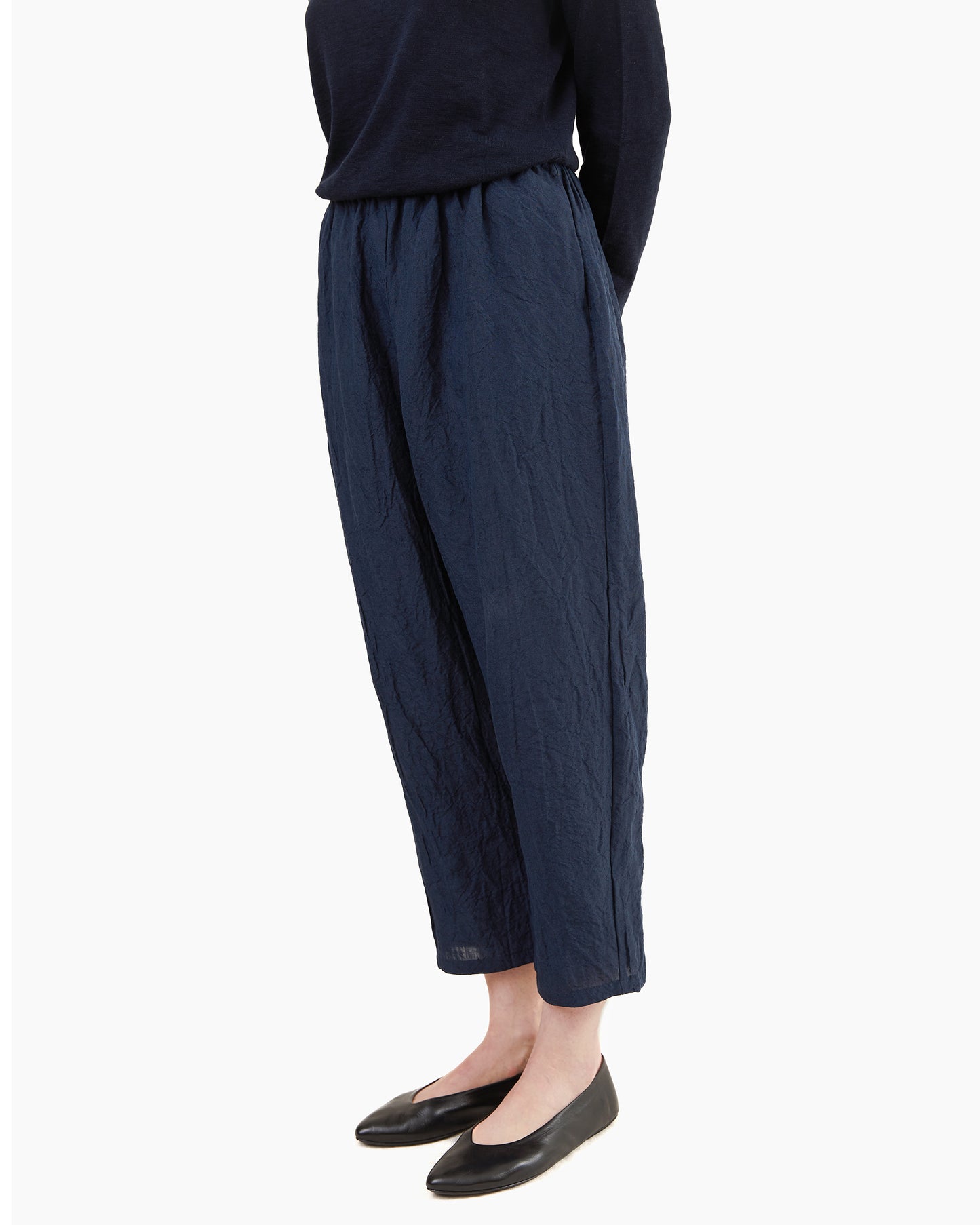 Apuntob Linen Trousers in Abyss
