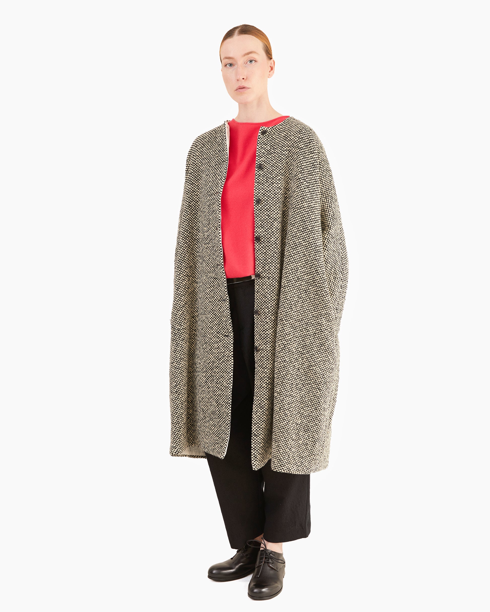 Apuntob Collarless Wool Coat in Black/Natural