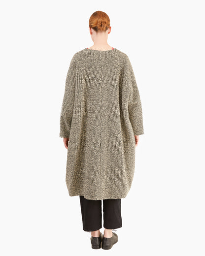 Apuntob Collarless Wool Coat in Black/Natural
