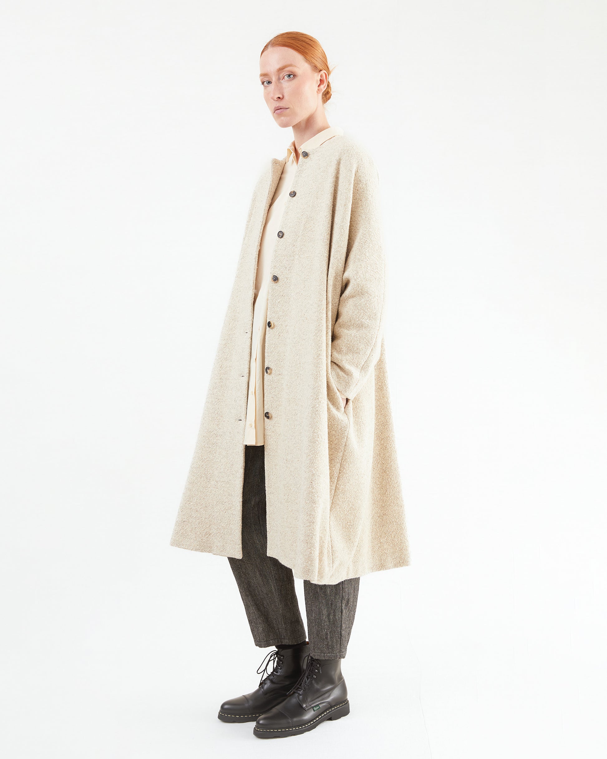 Apuntob Heavy Virgin Wool Coat in Natural