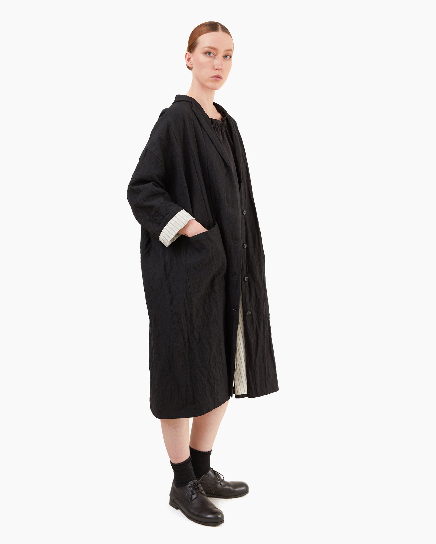 Apuntob Cotton/Linen Coat in Black