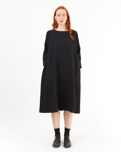 Apuntob Wool Dress in Black