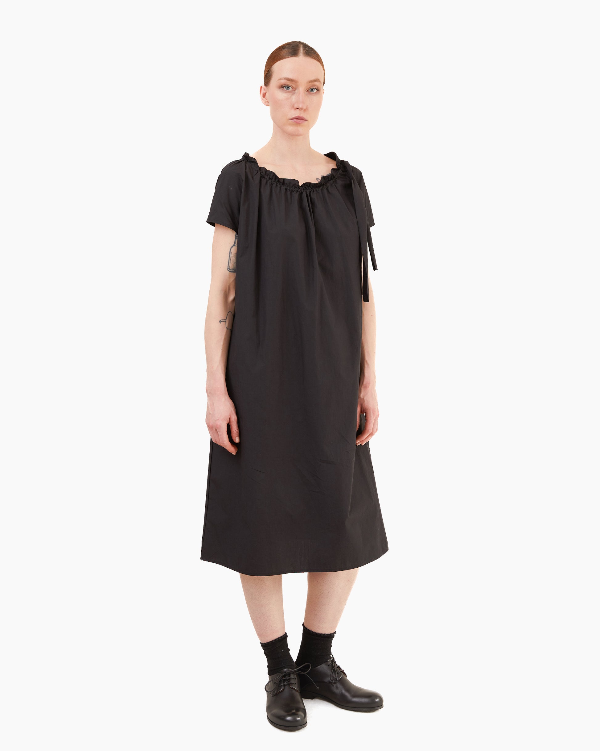 Apuntob Cotton Dress in Black