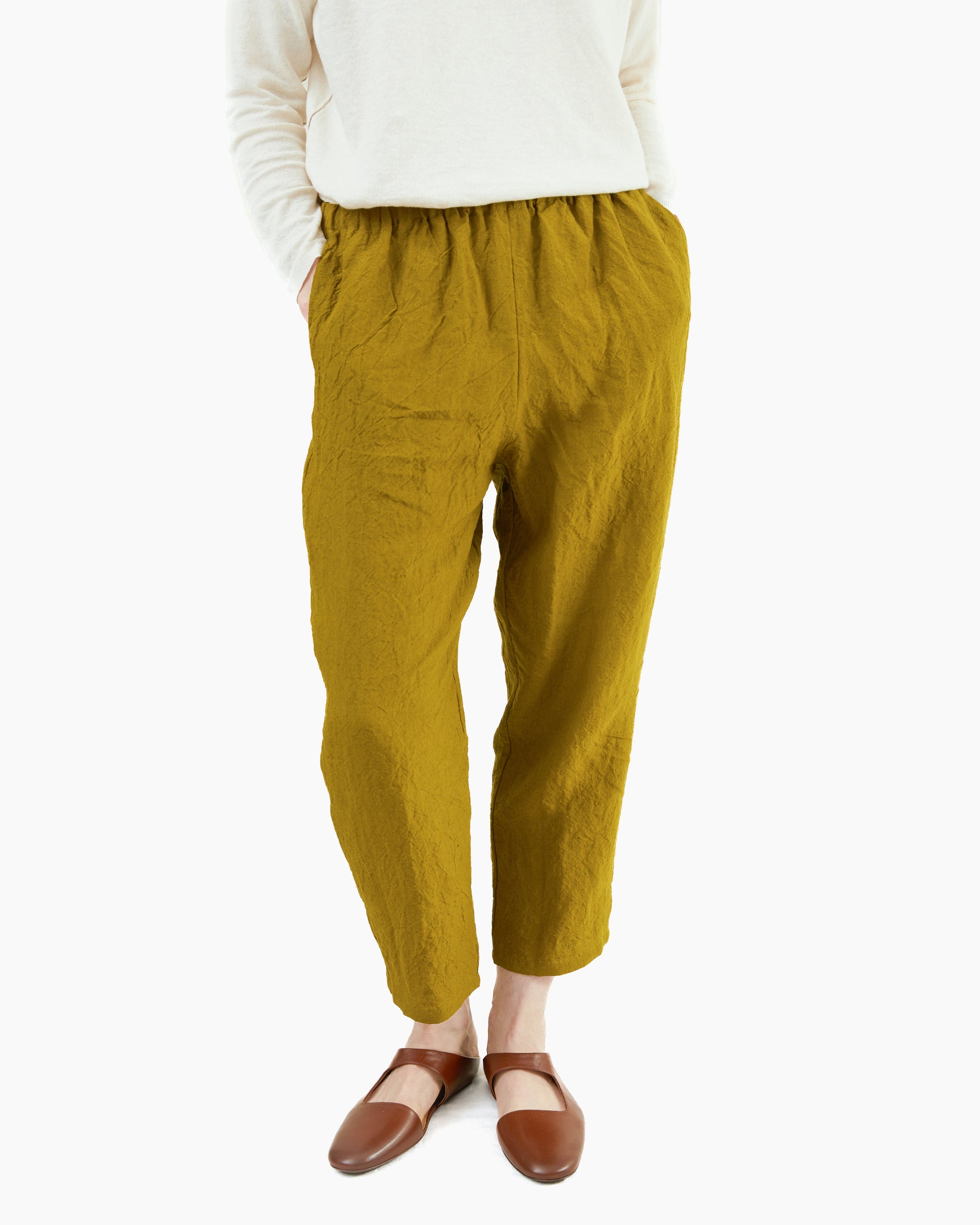 Apuntob Linen Trousers in Oil