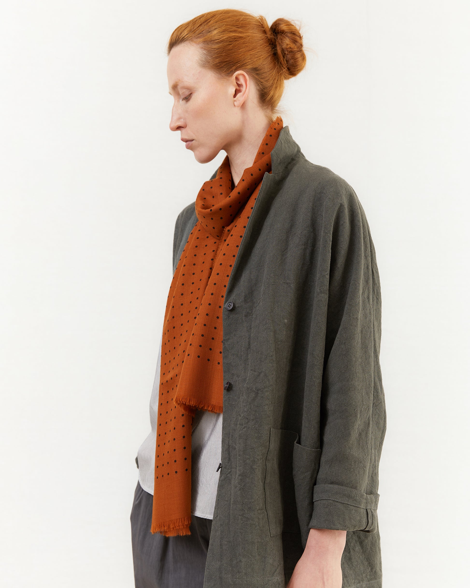Apuntob Linen Jacket in Cement