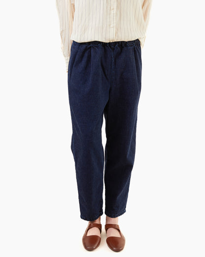 Apuntob Cropped Linen Trousers in Abyss