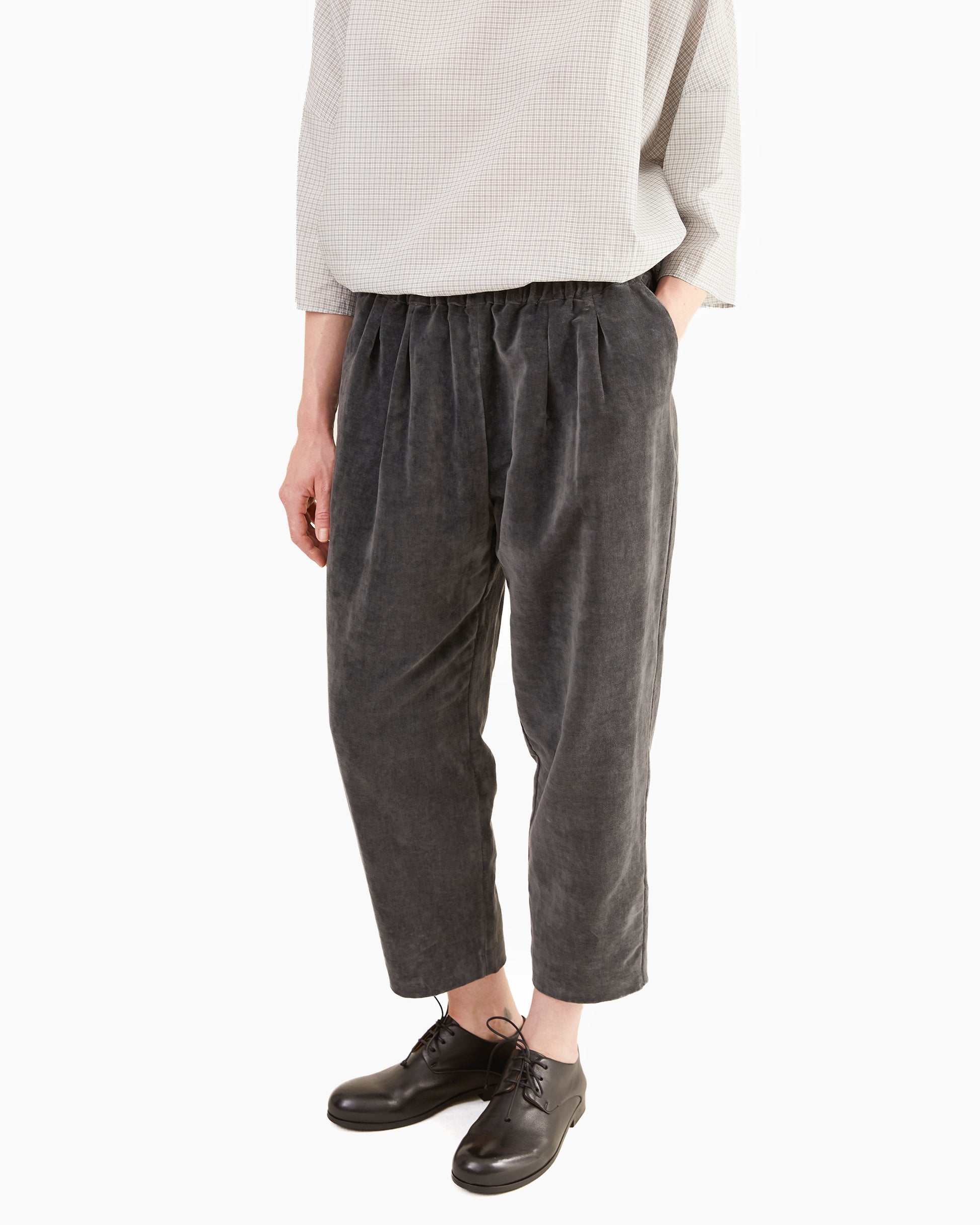 Apuntob Cotton/Linen Velvet Trousers in Cement