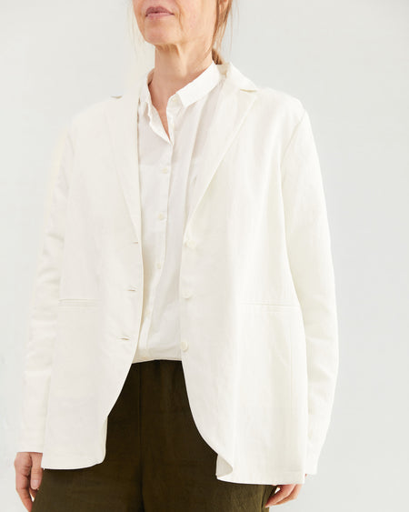 Apuntob Linen Blend Blazer in Milk