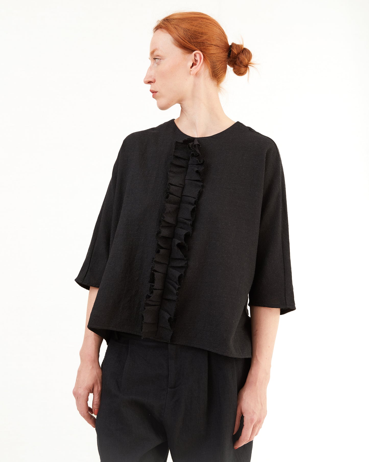 Apuntob Wool Shirt in Black