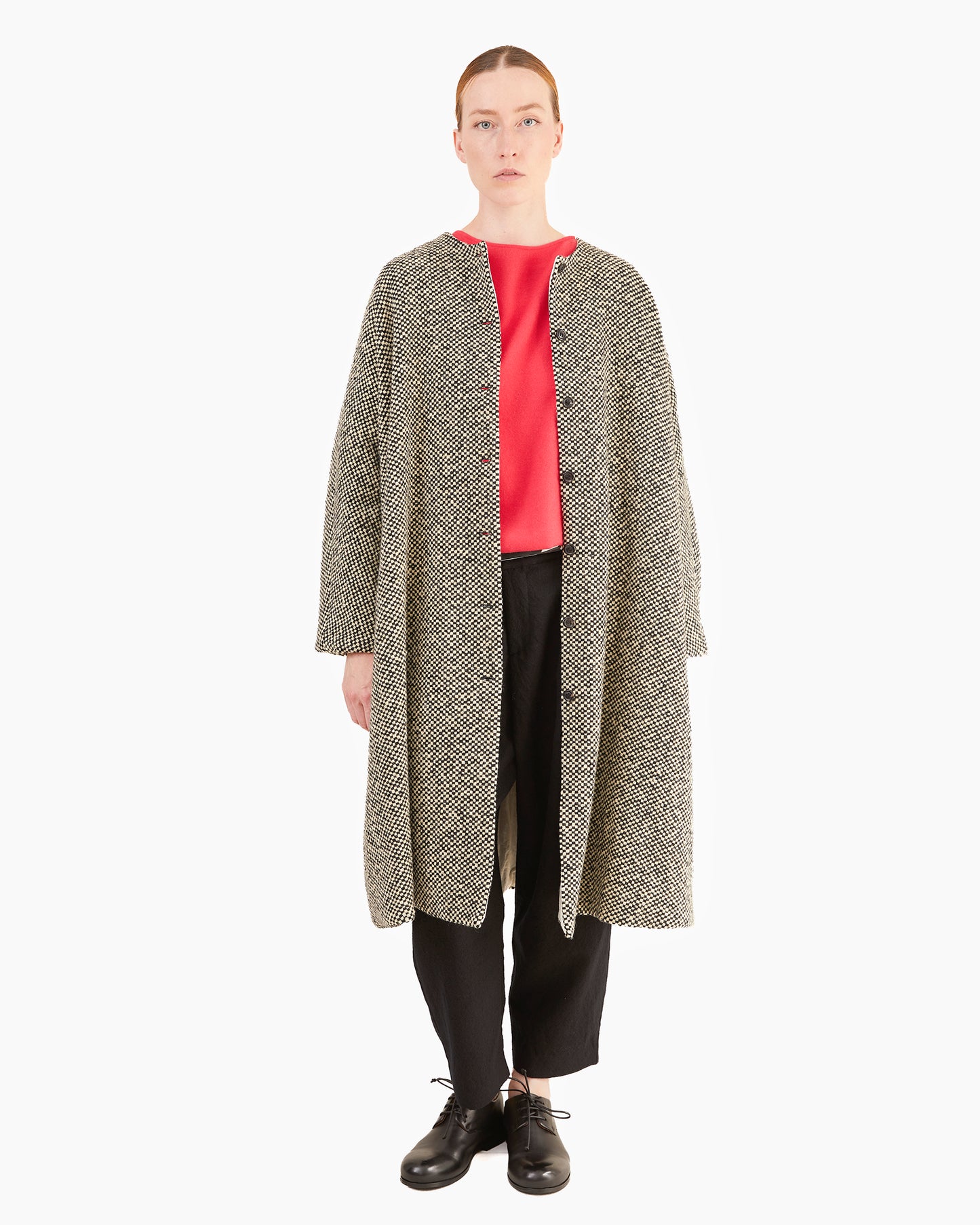 Apuntob Collarless Wool Coat in Black/Natural