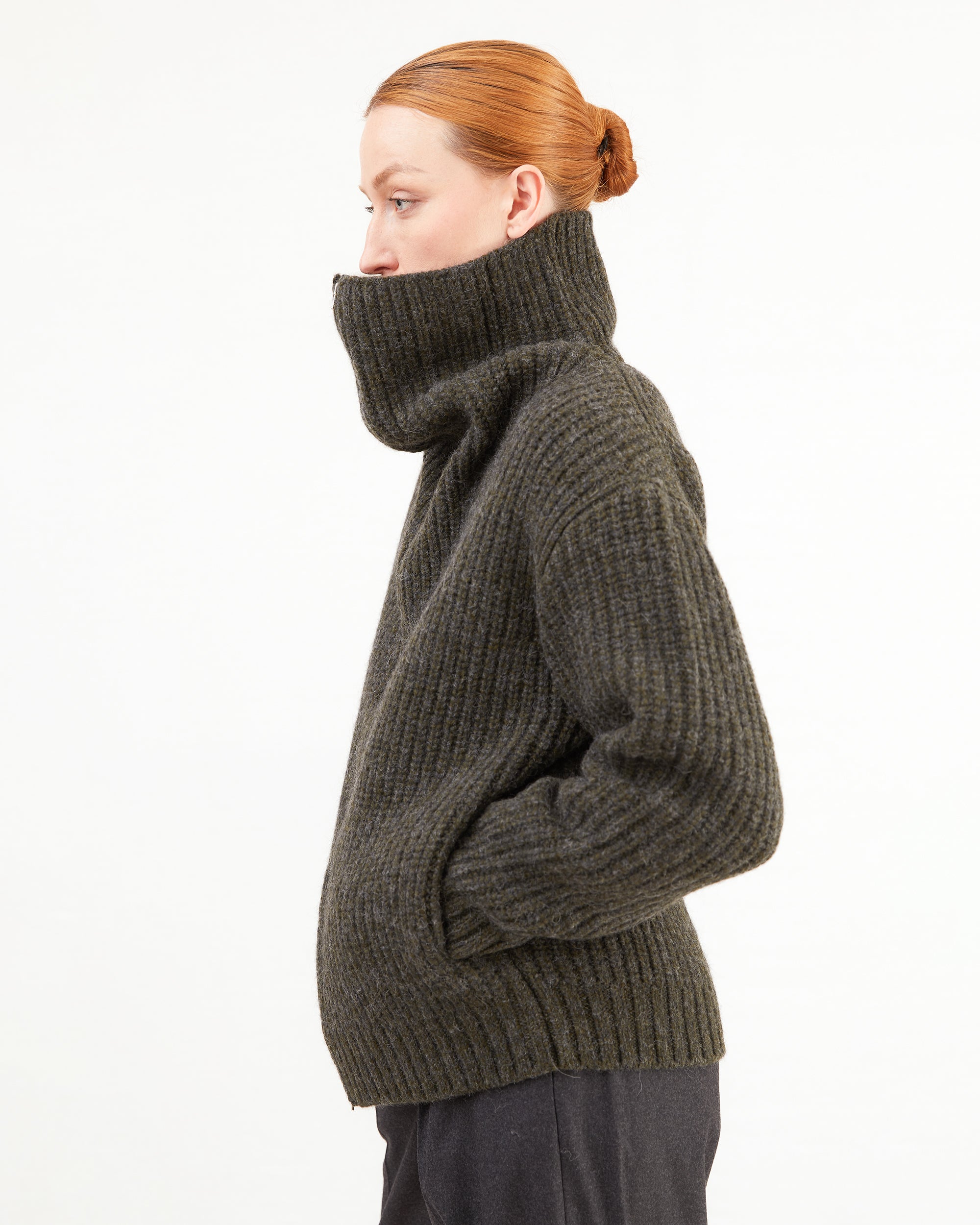 Aton Women's Wool Alpaca Cashmere Zipper Cardigan in Khaki