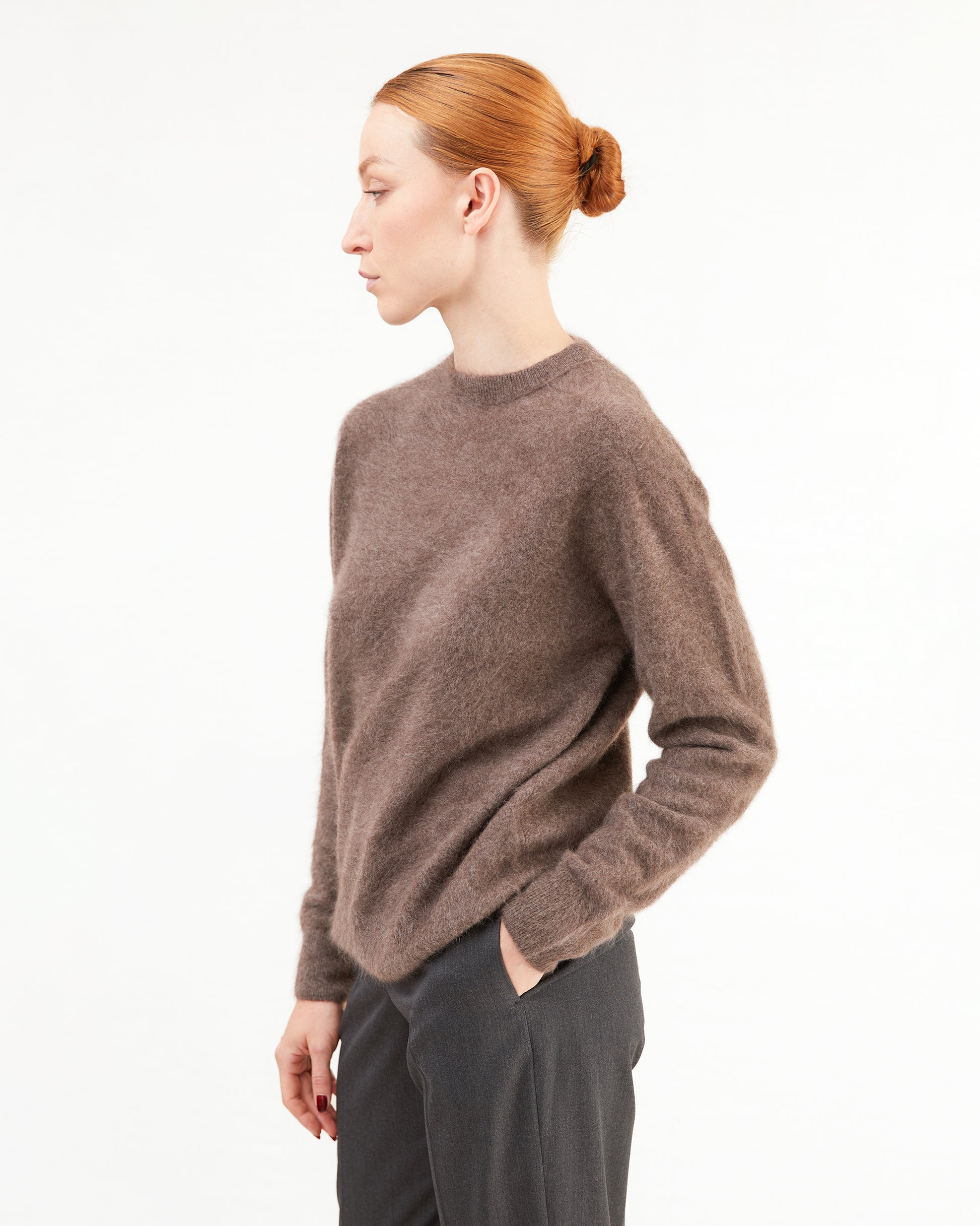 Aton Women's Royal Cashmere Fur Jumper in Brown