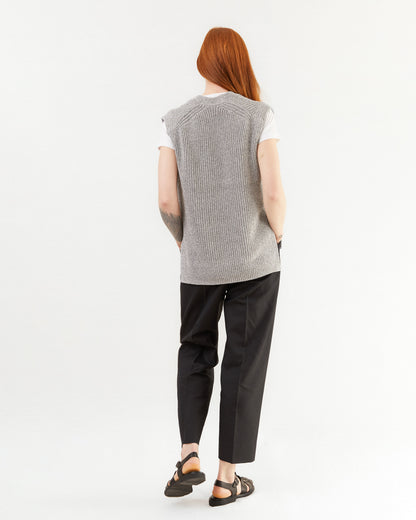 Aton Women's Silk Washi Lilyyarn V-Neck Vest in L. Grey