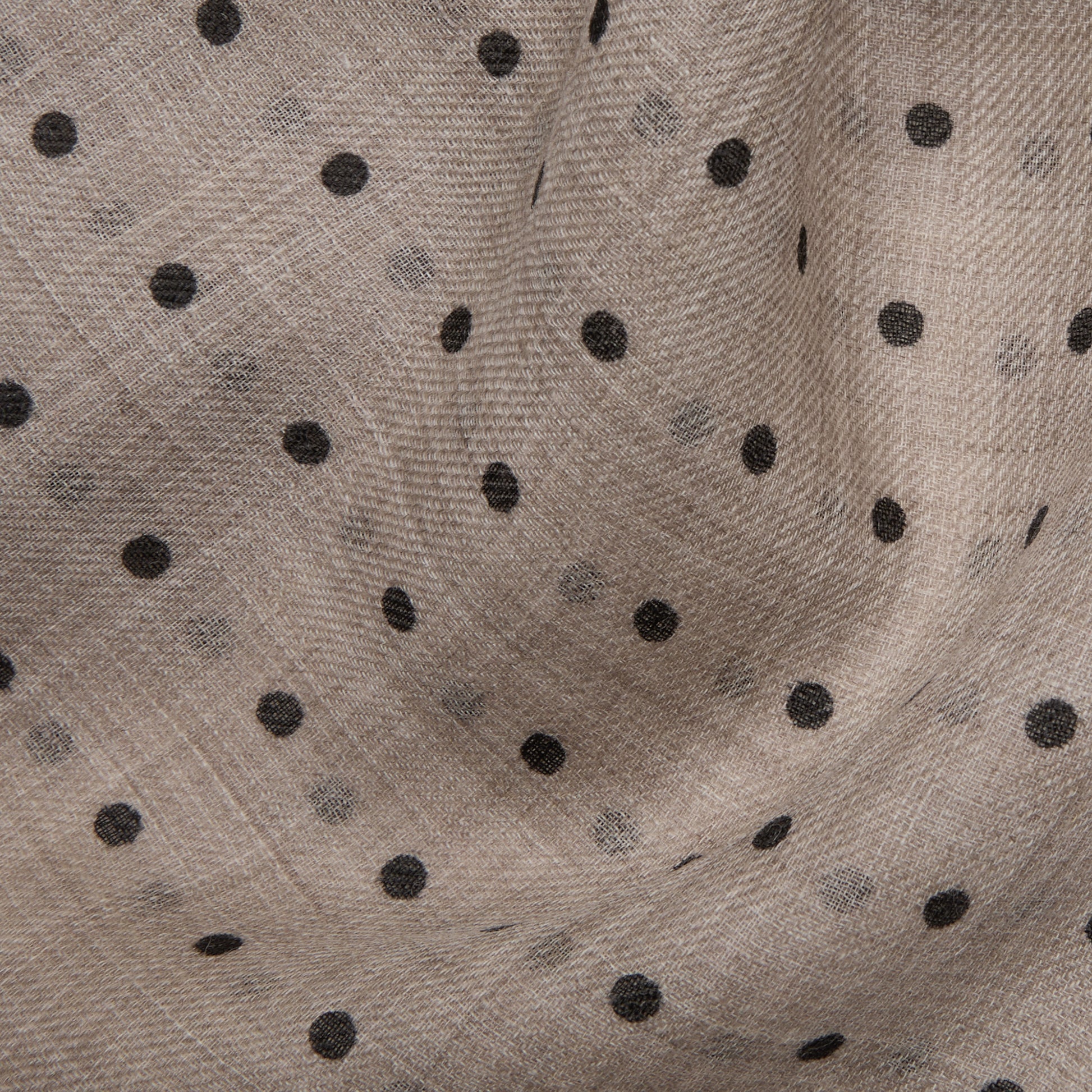 Begg & Co Wispy Hanover Cashmere Scarf in Dark Natural